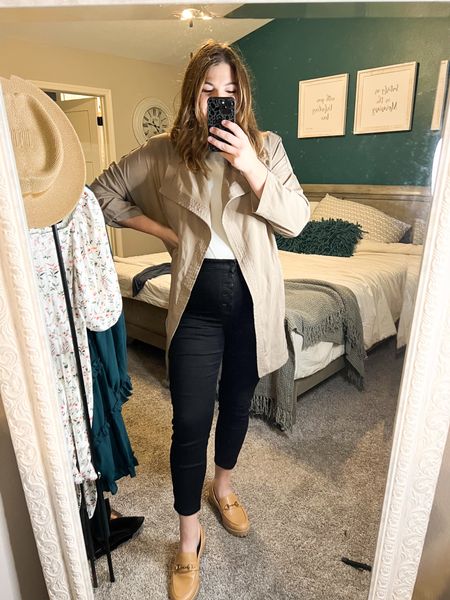Fall work outfit on a size 12 body, apple shaped body. Loafers from target true to size, button, fly skinny jeans from Walmart, size 12 shoulder pad, body suit, size XL from Amazon, Nordstrom rack coatigan size large 

#LTKcurves #LTKworkwear #LTKstyletip