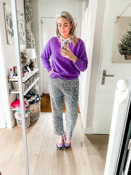 Outfits of the week

Purple Friday or Spirit Day. Wearing a purple wool sweater with a bedazzled Dicky collar and sequin pants. Just because it is Friday. Paired with multi colored Puma sneakers and heart shaped earrings because love is everything 💜🏳️‍🌈

Exact trousers: https://pzz.to/svhDxm (one size)

#LTKHoliday #LTKeurope #LTKSeasonal