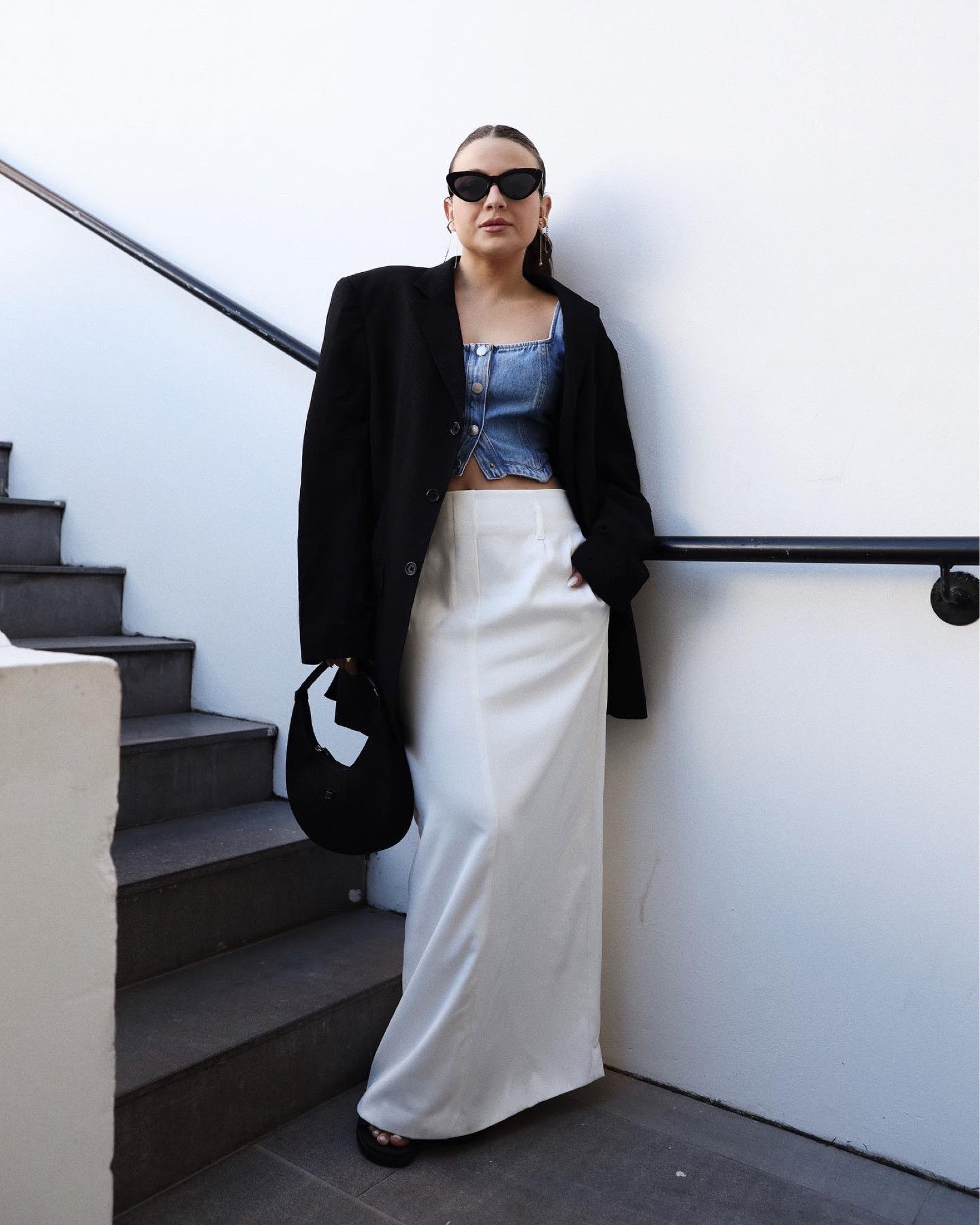 preto, branco e jeans! 
eu amo e vocês? 

#LTKstyletip #LTKsalealert