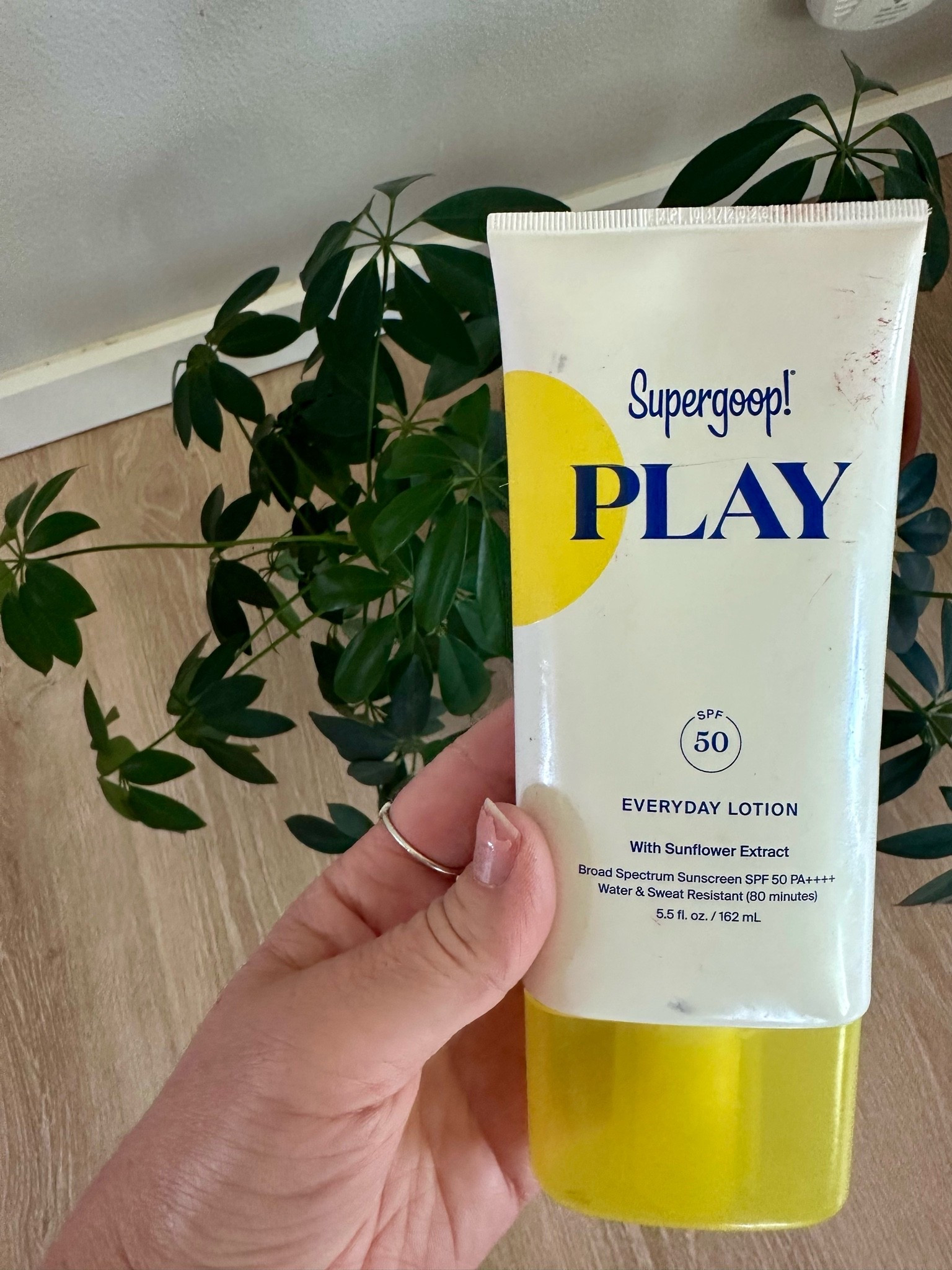 ✨ Prime Day Beauty Favorite ✨
The sunscreen that doesn’t feel like sunscreen 🙌☀️
Supergoop! Unseen Sunscreen is a daily staple because it’s:
✔️ Clear + invisible finish
✔️ Weightless & scentless
✔️ Oil-free
✔️ Works for all skin tones
✔️ Doubles as a makeup-gripping primer ✨
Perfect for everyday wear, travel days, hikes, or chasing kids around outside 😅🌲
Linking this skincare favorite while it’s on Prime Day deal! 🛒
#LTKBeauty #LTKFinds #LTKSaleAlert #PrimeDayDeals #AmazonBeauty #Supergoop #UnseenSunscreen #DailySPF #SkincareRoutine #CleanBeautyFinds #MomMustHaves #BeautyFavorites #AmazonMustHaves #SummerEssentials

#LTKselfcare #LTKmorningroutine #LTKBeauty