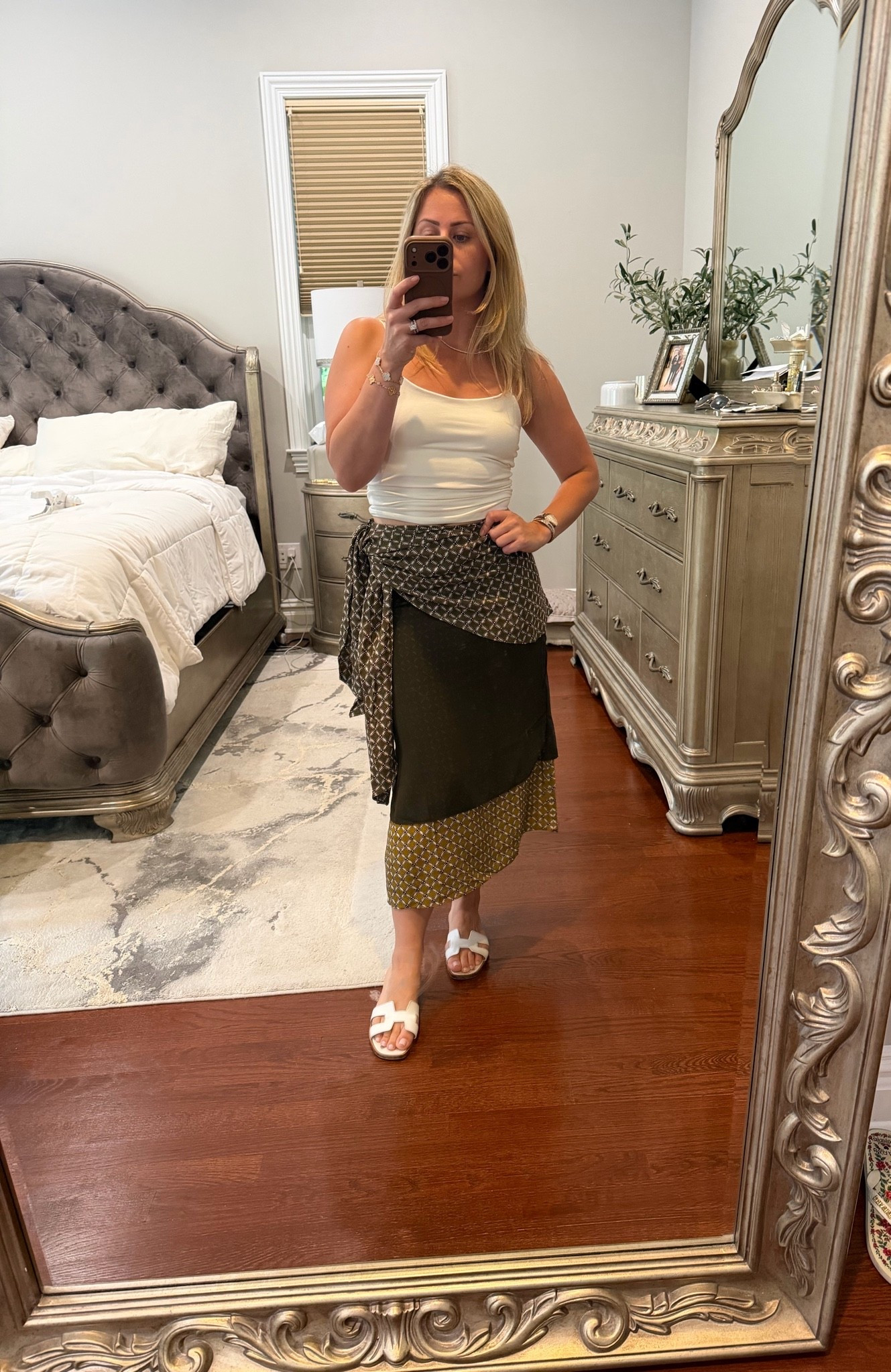 summer dinner night outfit scarf silk maxi skirt

#LTKootd #LTKPetite #LTKSaleAlert