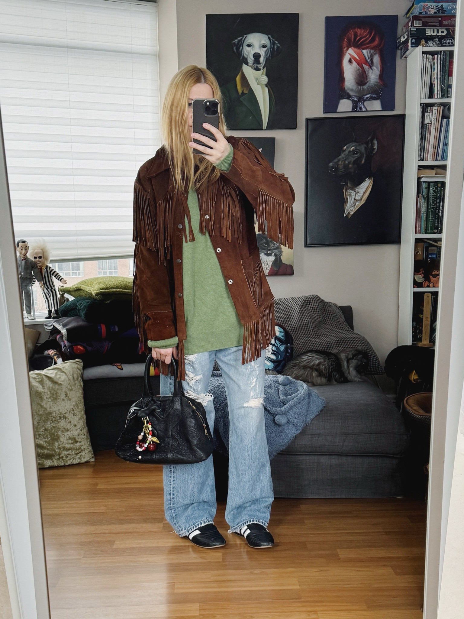 This was my backup outfit this week but I was in the mood for cozy today. 
Everything is vintage and/or secondhand except the sneakers. 

•
#winteroutfit #ysl #wintertrends #torontostylist #StyleOver40  #secondhandFind #fashionstylist #slowfashion #vintagestyle #fringejacket #FashionOver40  #vintagestyle #genX #genXStyle #shopSecondhand #genXInfluencer #genXblogger #secondhandDesigner #Over40Style #40PlusStyle 


#LTKShoeCrush #LTKOver40 #LTKStyleTip