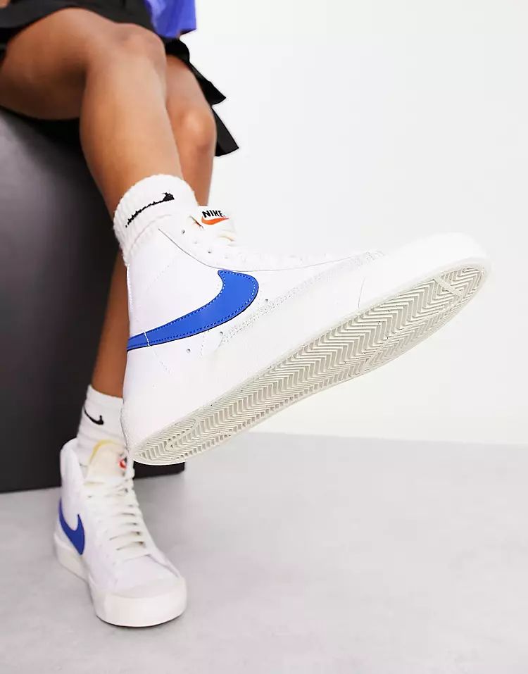 Nike Blazer Mid '77 trainers in white and pale pink | ASOS (Global)