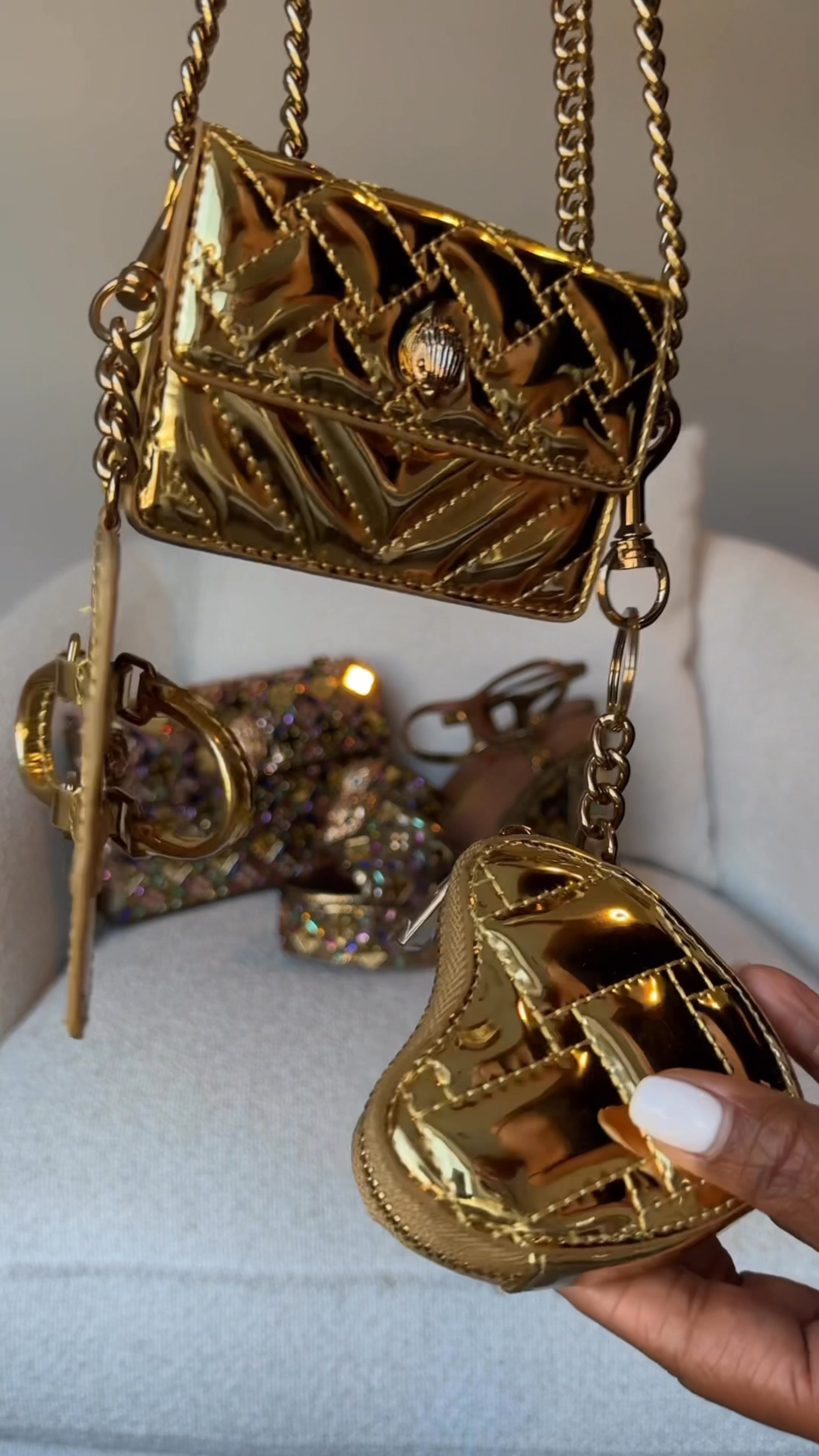 
#outfitinspo #flyageless  #silverhair #pixiecut #winterstyle #shorthairstyle #midlife #fashionover40 #stylereel #LTKStyle #ootd #outfitcheck #outfitdetail #fitcheck #fashionover40 #casualchic #fashionreelcreator #silverhair #whattowearnow #sneakers #slingbag #pumpheels #greyhair #streetsyle #outiftinspo #autumnfashion #casualchicstyle #LTKParty #LTKFashionFinds

#LTKStyleTip #LTKGiftGuide #LTKParties