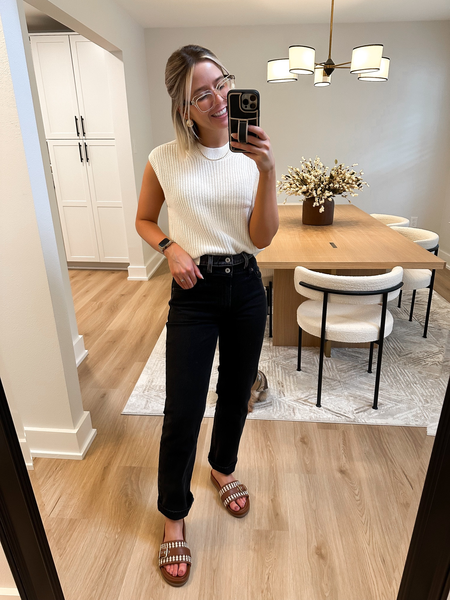 Abercrombie cream crew shell sleeveless sweater xs tts

Abercrombie black ultra high rise straight jean with double waistband 25s but 26r would probably be my preferred size 

Vince Camuto Kenlie slide sandal in brown tts

#LTKFindsUnder100 #LTKShoeCrush #LTKFindsUnder50