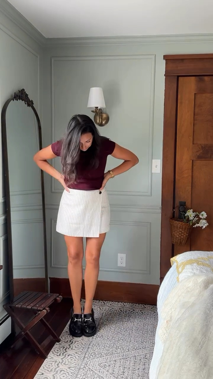 Wardrobe math ➗✨ 4 simple H&M pieces somehow turned into 10+ outfits… and I’m not mad about it. Proof that you don’t need a closet full of clothes to feel pulled together — just a few good mix + match staples that can carry you right into fall 🍂

Which look is your favorite? Would you wear them more dressed up or casual?

Comment SHOP below to get all these looks!

Follow @kindredhomestead for more Home Design | Antique Finds \ Real Life \ LTK \ Amazon & more…

#kindredhomestead #khathome #khinteriors #kindredinteriors #khinteriordesign

-

fall transition outfits | chic fall looks | everyday fall style | casual fall outfits | cozy chic outfits | classic fall style | transitional wardrobe | timeless everyday outfits | fall layering basics | fall fashion capsule | neutral fall fashion | mix and match outfits | everyday chic | polished casual | sporty chic | athleisure fall outfit | affordable fall fashion | classic meets modern | effortless outfits

https://liketk.it/5mhru