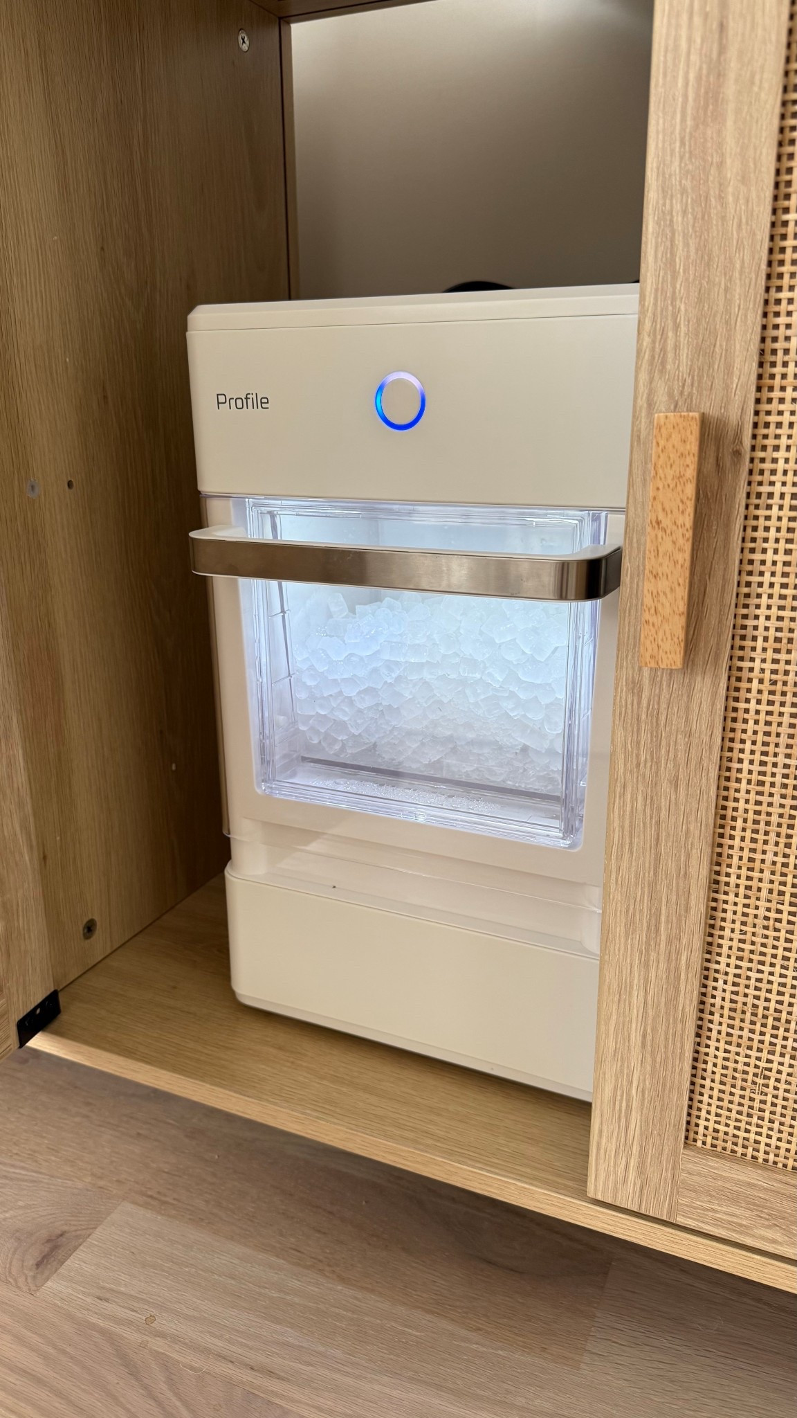 my pebble ice machine is on sale ✨

#LTKHome #LTKSaleAlert #LTKGiftGuide