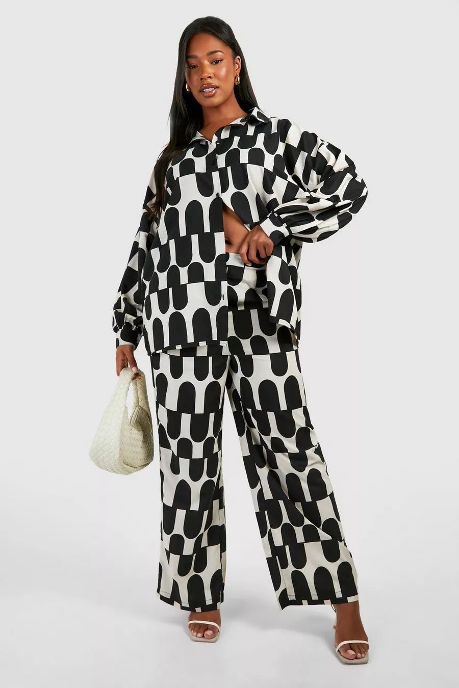 Plus Mono Abstract Two-Piece Set | boohoo (US & Canada)