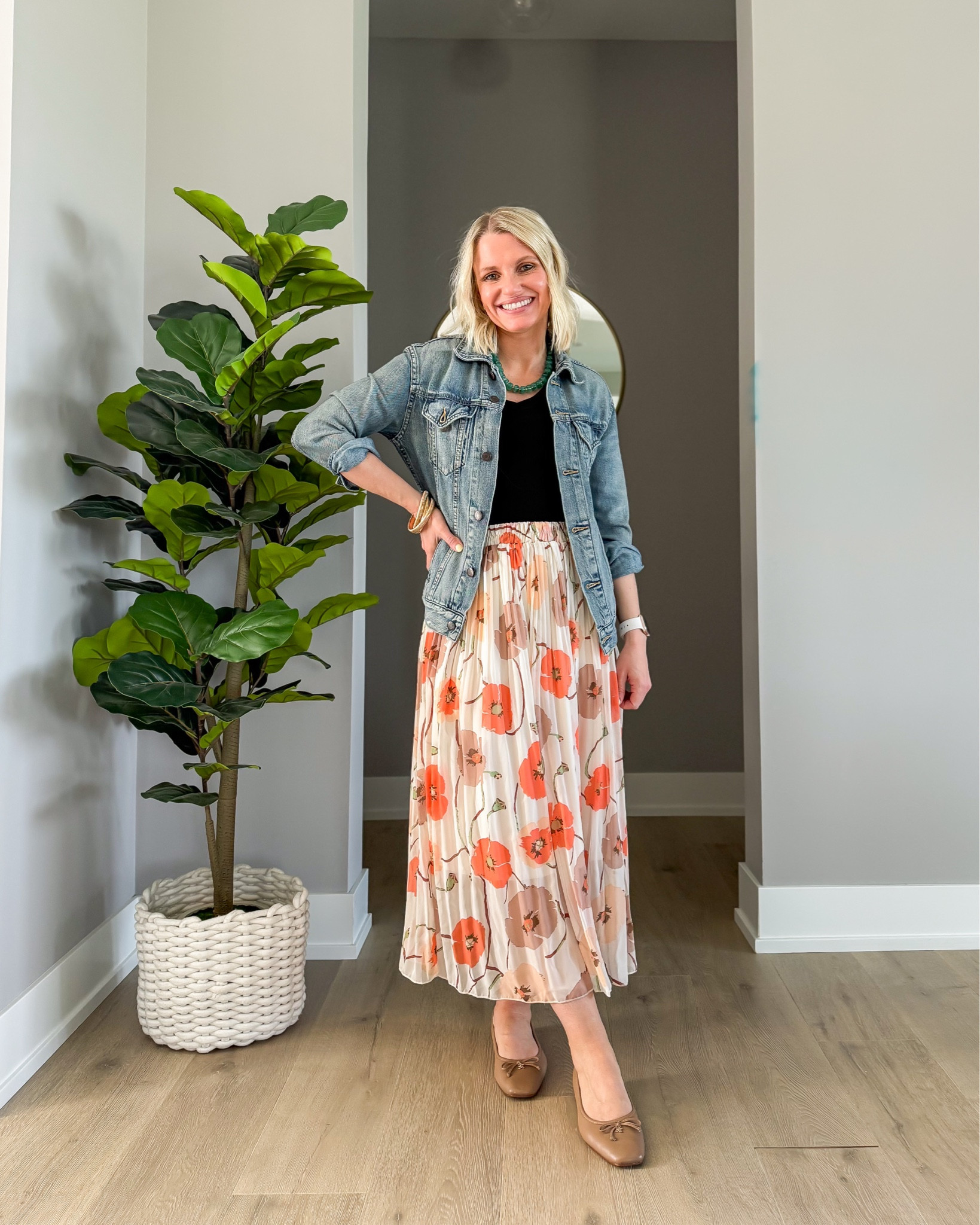 A denim jacket and pleated skirt are the perfect outfit combination for spring! It’s a great teacher work outfit for the classroom! 

#LTKPetite #LTKootd #LTKWorkwear