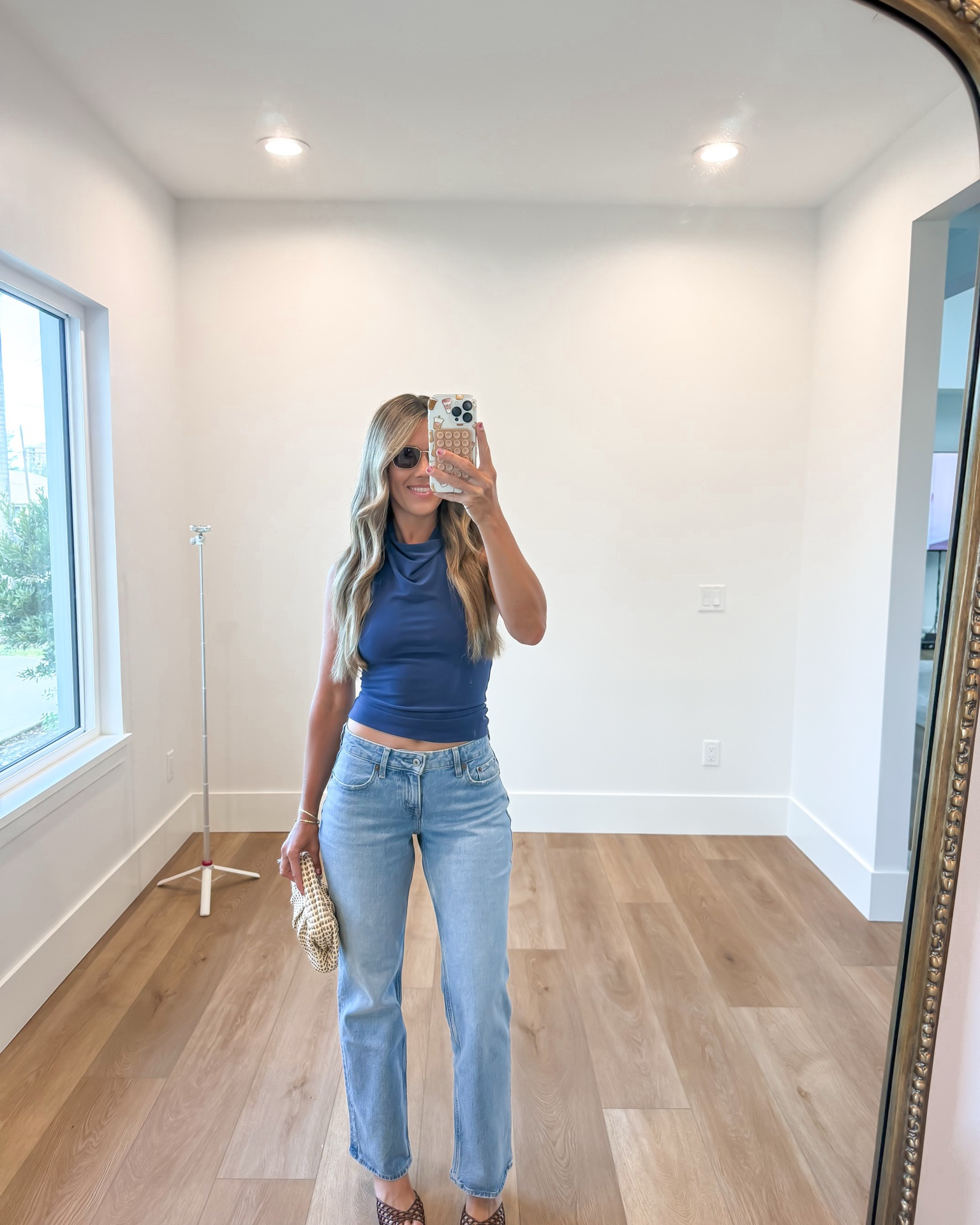 What I wore tonight
Casual date night for margs

#LTKootd
