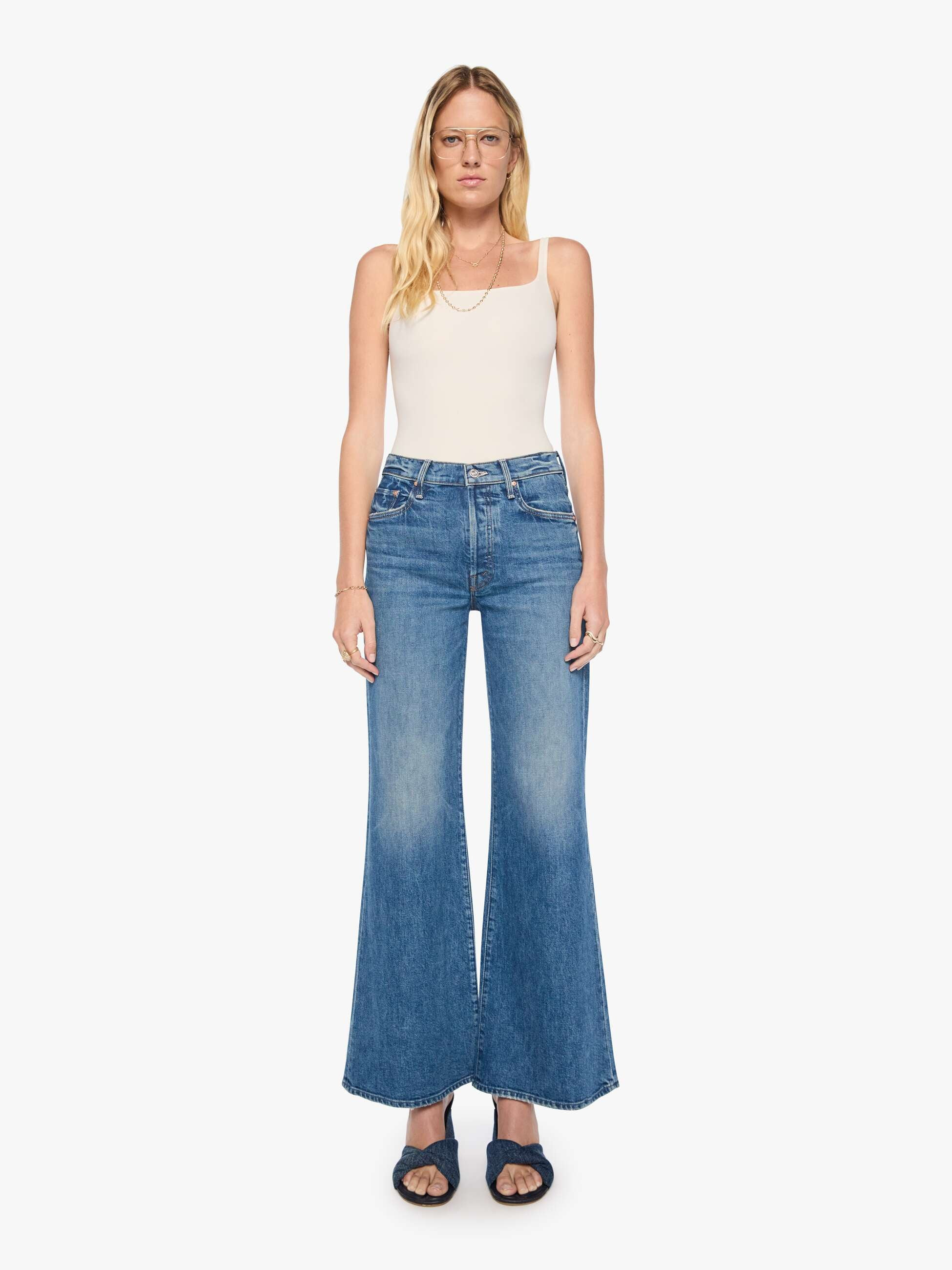 The Tomcat Roller Sneak - On A Roll | Mother Denim