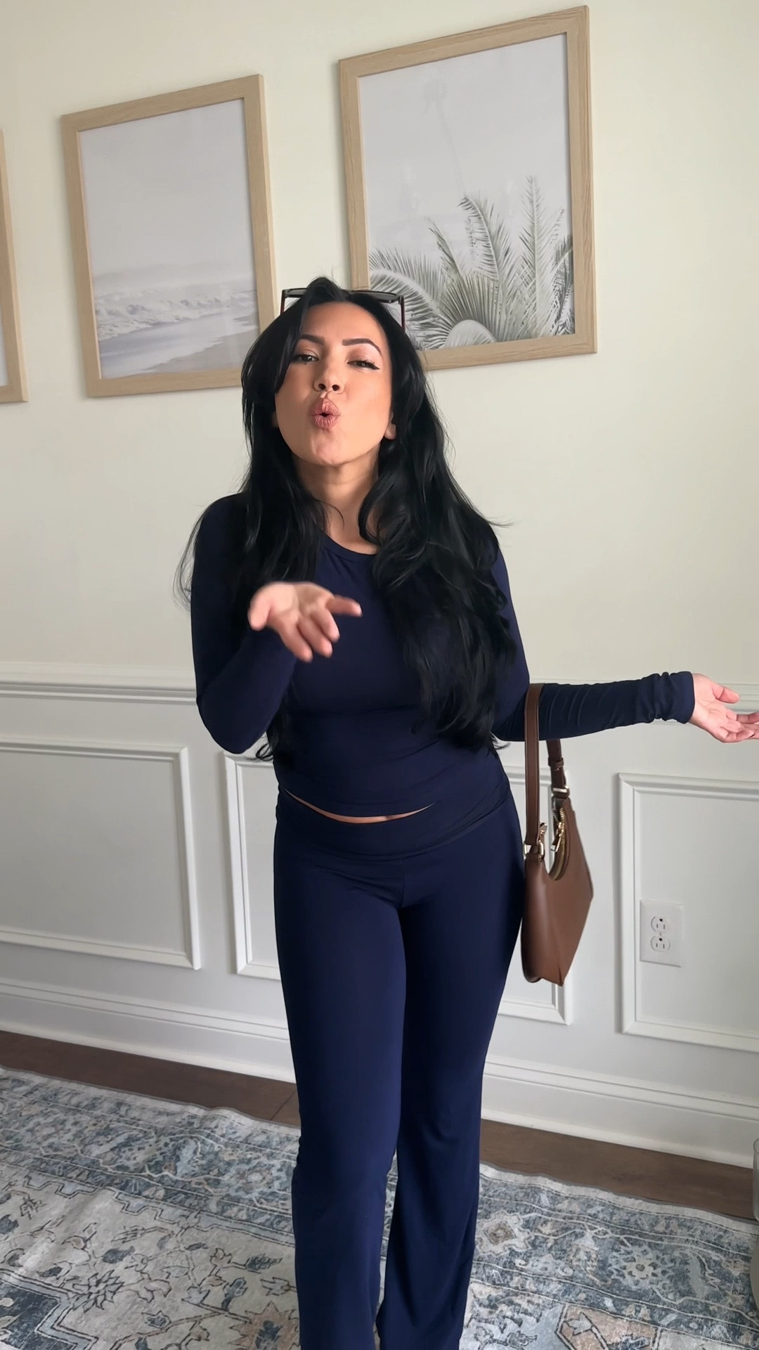 The comfiest plane outfit ! ✈️