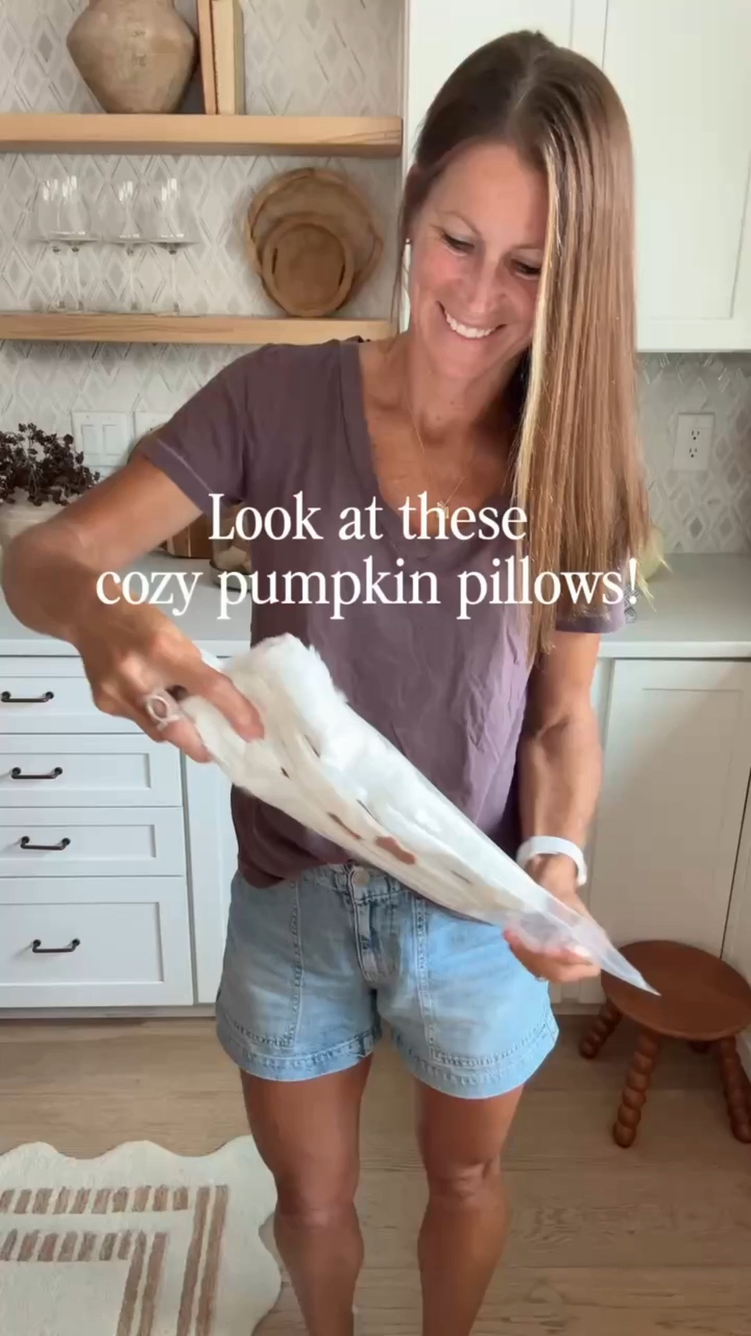 Look at these adorable fall pumpkin pillow covers! 🎃🍂 The easiest way to give your home a cozy fall refresh! 🤎

#FallDecor #PumpkinDecor #FallPillows #PillowCovers #AmazonFinds #CozyHome #AutumnDecor #HomeDecor #DesignerLooksForLess

#LTKHome
