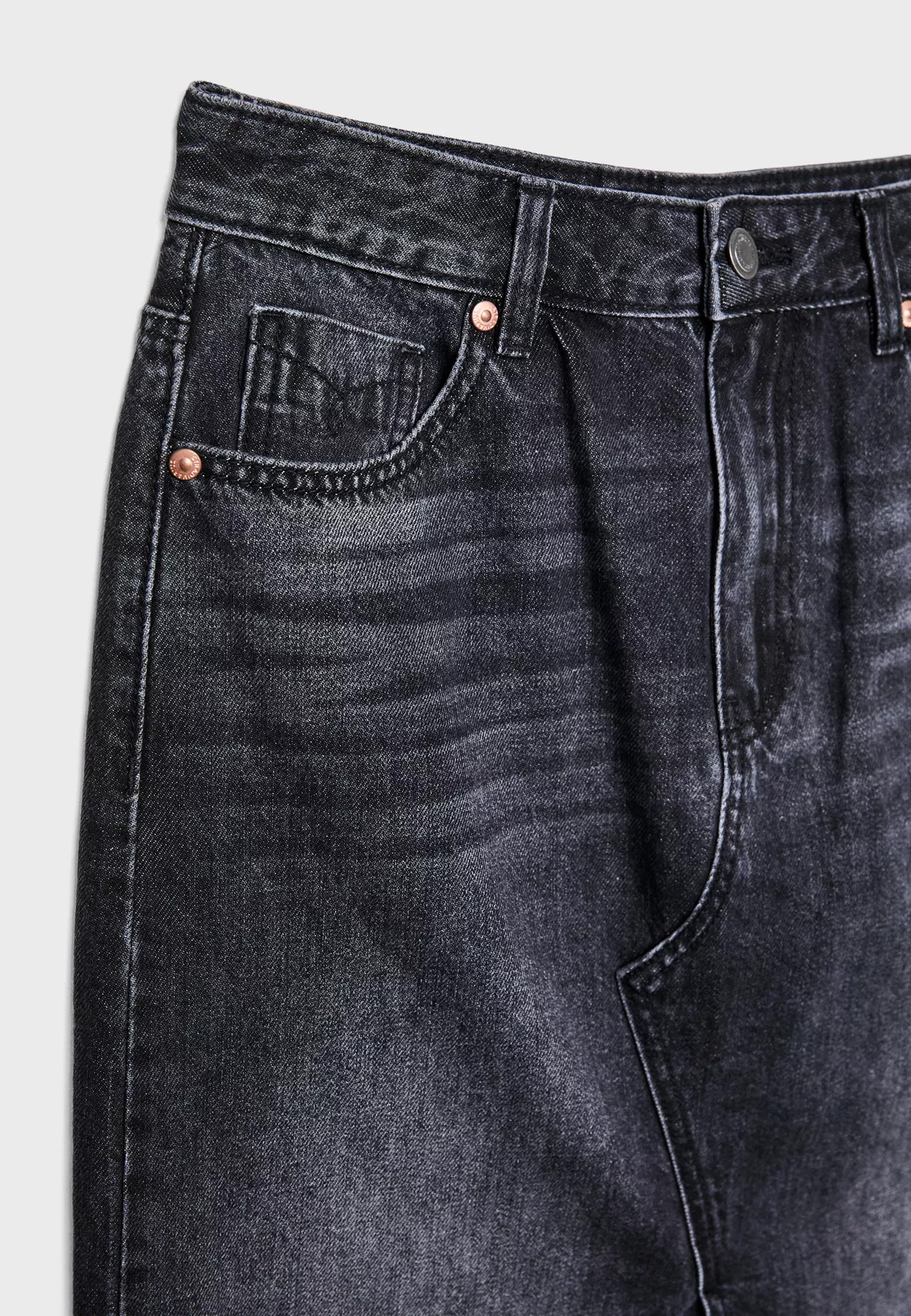 Loose-fitting denim midi skirt | Stradivarius (UK)