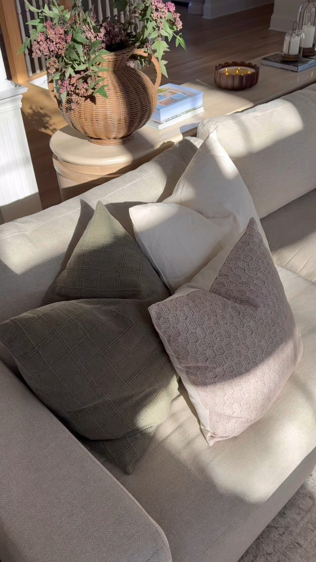 Affordable Pillow Combo ✨


home decor, interiors, styling, for the home, my home sweet home, neutral home, classic home, traditional home, timeless decor, entryway, foyer, dining room, formal dining room, dining table, kitchen table, kitchen ideas, spaces, cozy home, cozy corner, home tour, reels, trending, inspiration , 90’s home, home renovation, home remodel, Nancy meyers aesthetic, modern classic 

#LTKFindsUnder100 #LTKFindsUnder50 #LTKHome