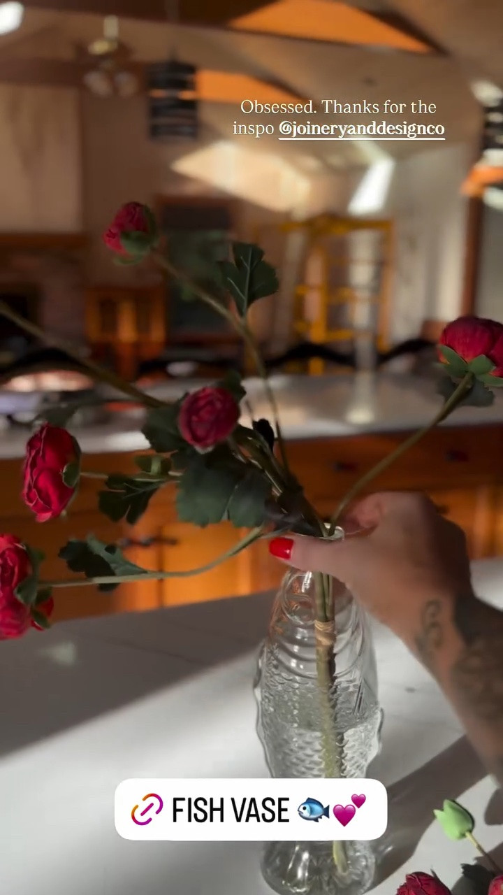 I love my fish vase🥹🐠🌹