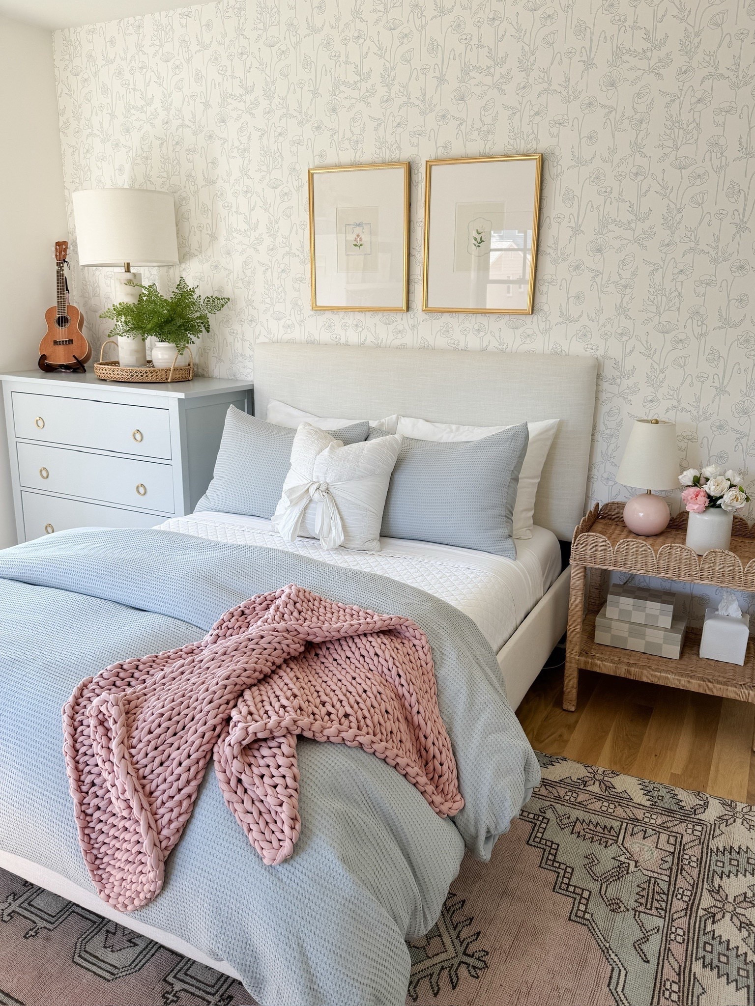 Girls Bedroom Design Inspo

My daughter’s room is one of my favorite rooms in our house. It’s classic and neutral with the perfect pops of color. 

#LTKStyleTip #LTKHome #LTKKids