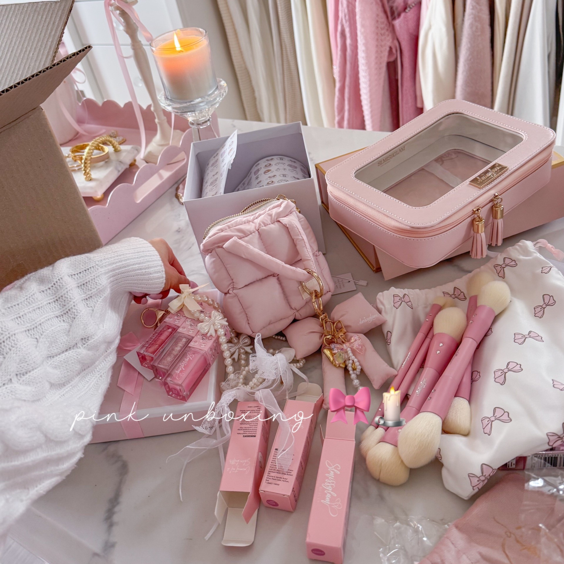 Pink pretty unboxing!🎀🕯️☁️

#LTKbeauty