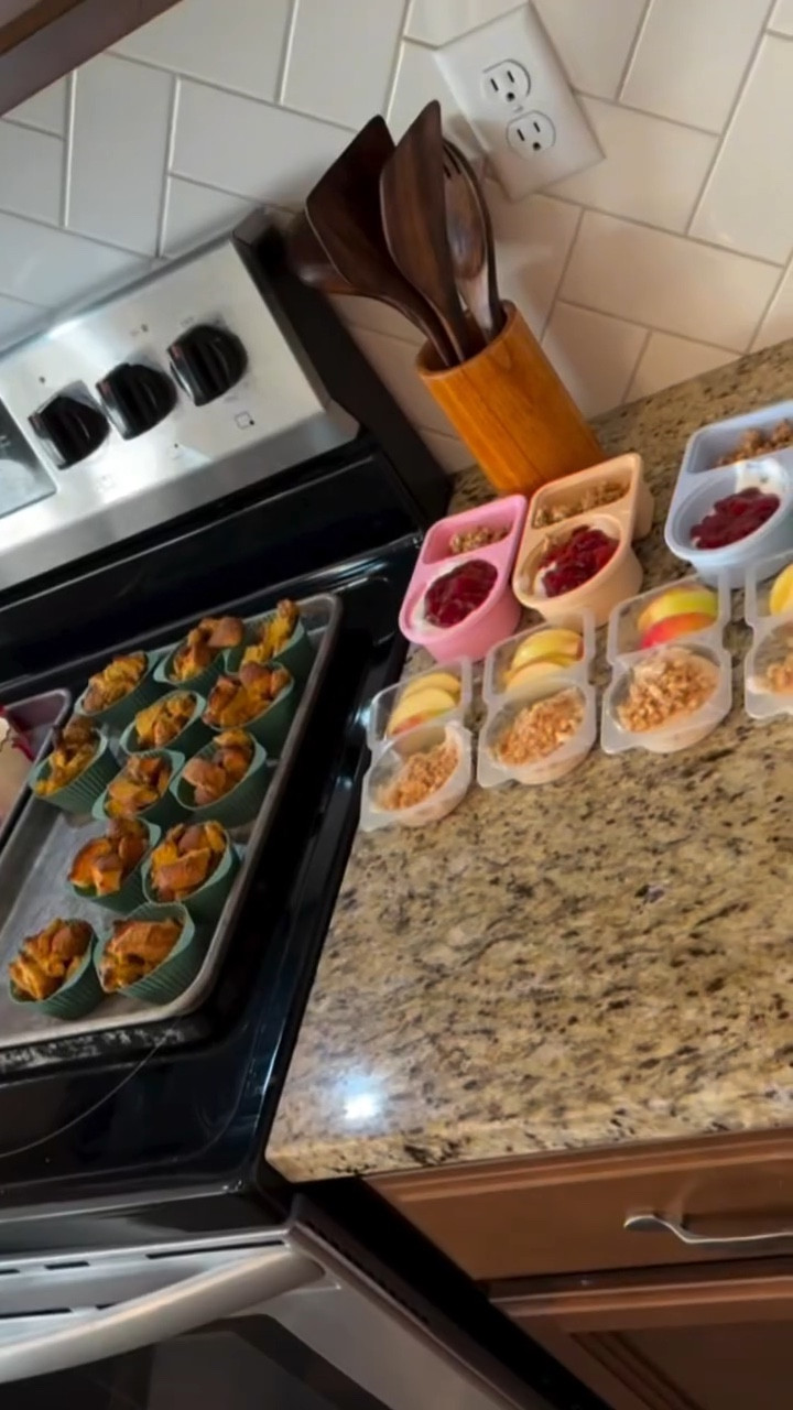 Today feels like a bad day and I’m not sure how to deal with it but on the plus side I’ve mastered making pretty kid snacks that they think are desserts but are full of superfoods and protein and very little sugar. #emotionalregulation #cookwithme #snackideas #healthydesserts #lunchboxideas