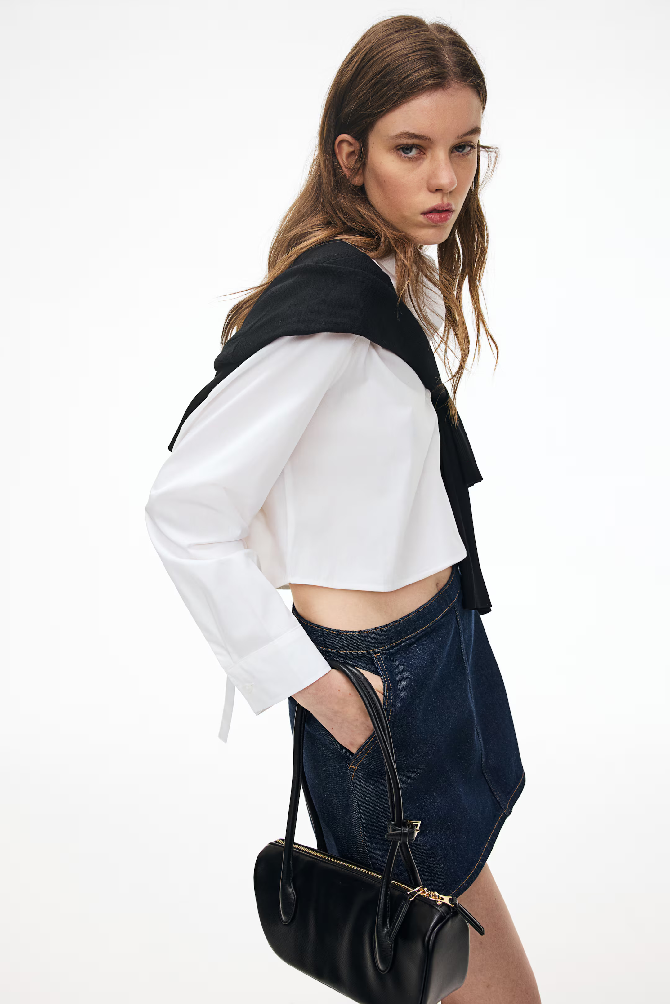 Cropped tie-detail shirt | H&M (UK, MY, IN, SG, PH, TW, HK)