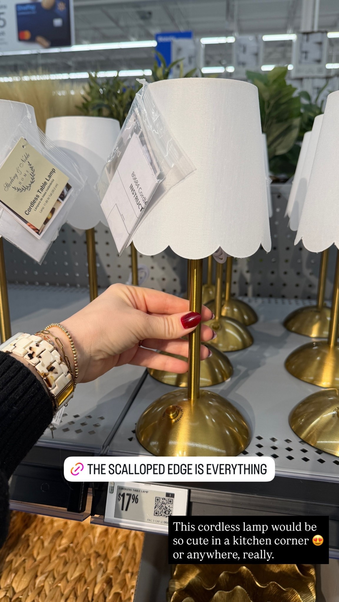 This gold cordless lamp with a scalloped edge is perfect for kitchens, desks, bedrooms…I can think of so many spots!

#LTKHome