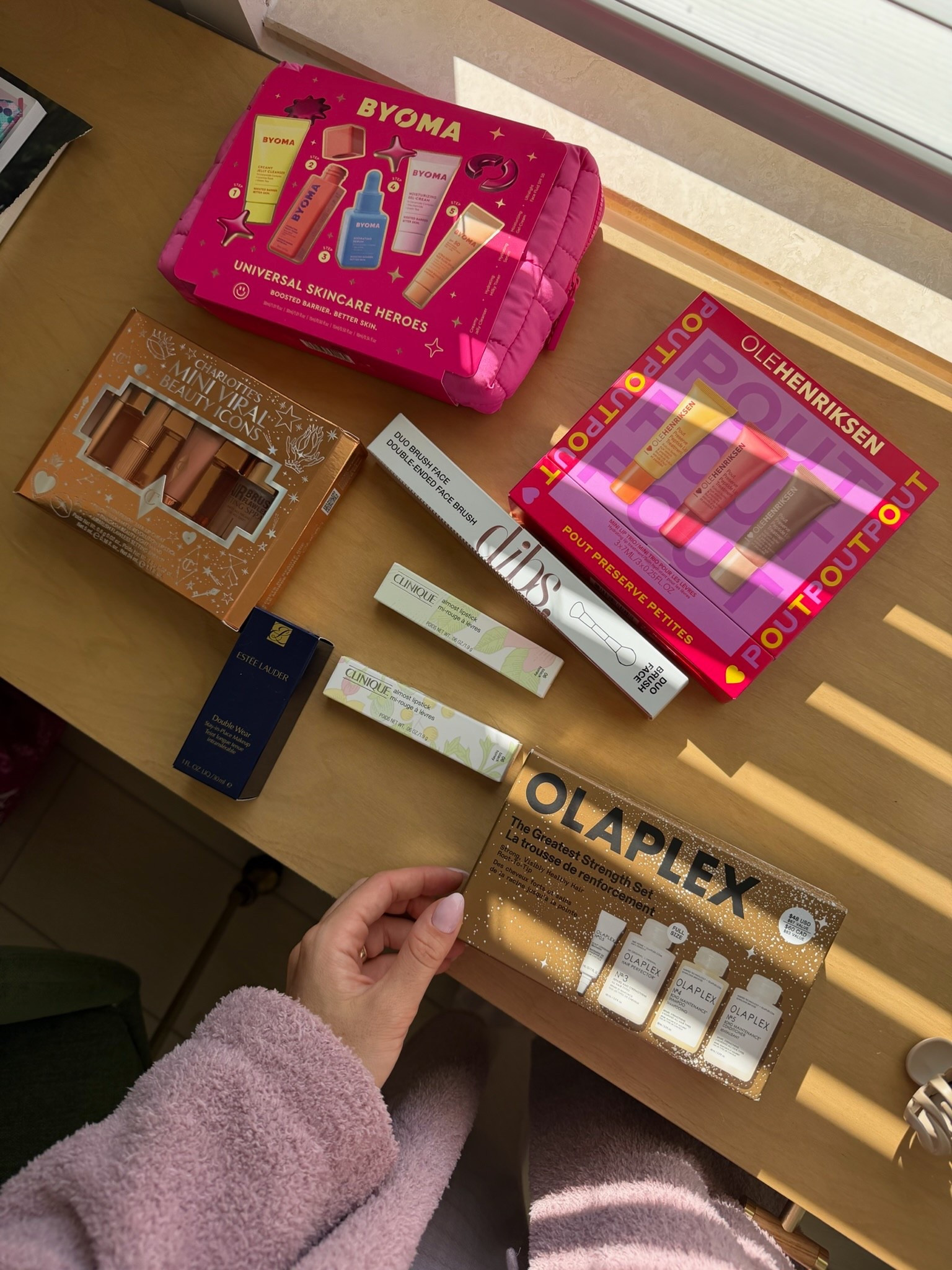 #ad picked up some beauty finds from @ultabeauty this week! they have the best brands and gift sets for the holidays! 

#ultabeauty #ulta @shop.ltk

#LTKBeauty