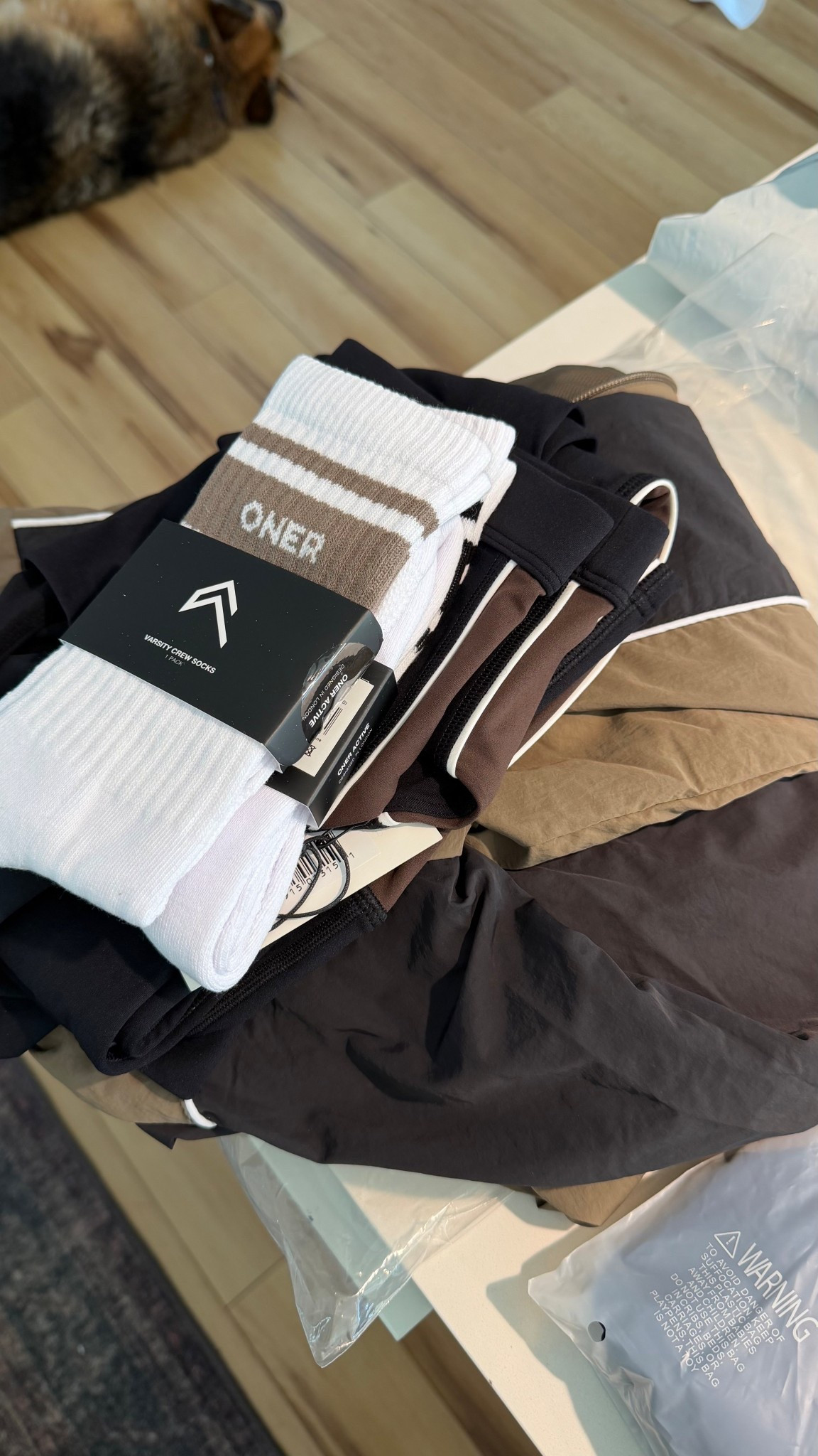 Obsessed with this neutral athleisure set 🤎
Perfect for everyday mom life, travel days, errands, or workouts. These pieces are comfy, flattering, and easy to mix + match especially if you love elevated basics, neutral tones, and effortless outfits. Linking my exact picks for anyone building a capsule athleisure wardrobe. #ltkfit #ltkathleisure #neutraloutfits #athleisurewear #everydayoutfits #momoutfits #capsulewardrobe #neutralstyle #comfortablefashion #activewearstyle #errandoutfit #traveloutfit #minimalstyle #wardrobebasics #fallathleisure

#LTKFindsUnder100 #LTKActive #LTKU