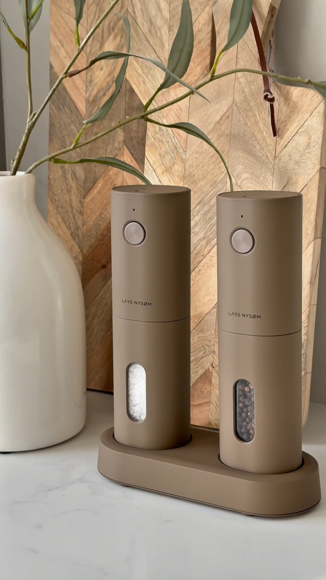 The perfect addition to any kitchen - how gorgeous are these electric salt & pepper grinders? I’m obsessed 🤎🤎

#LTKhome #LTKluxury #LTKuk