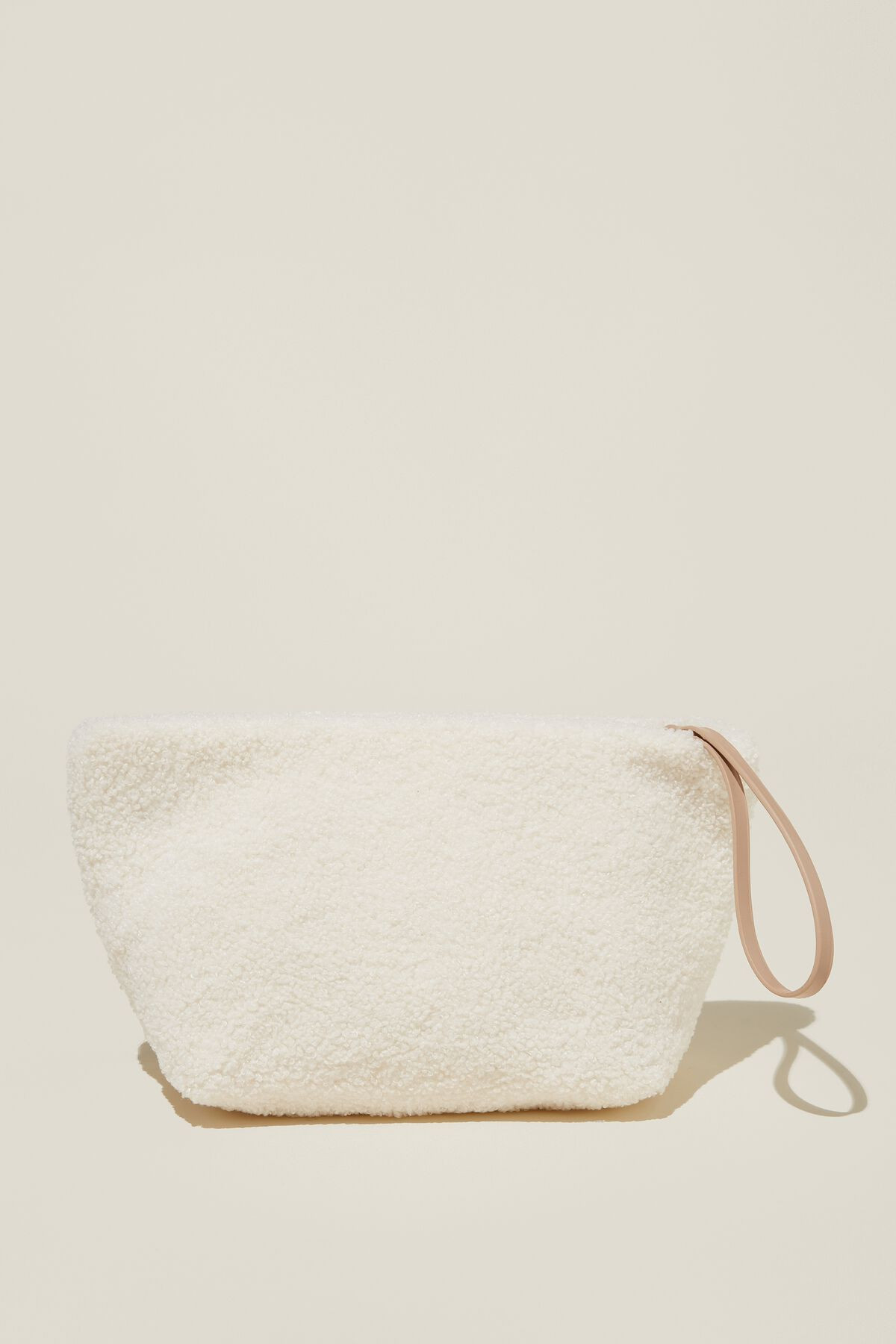The Holiday Cosy Pouch | Cotton On (UK)