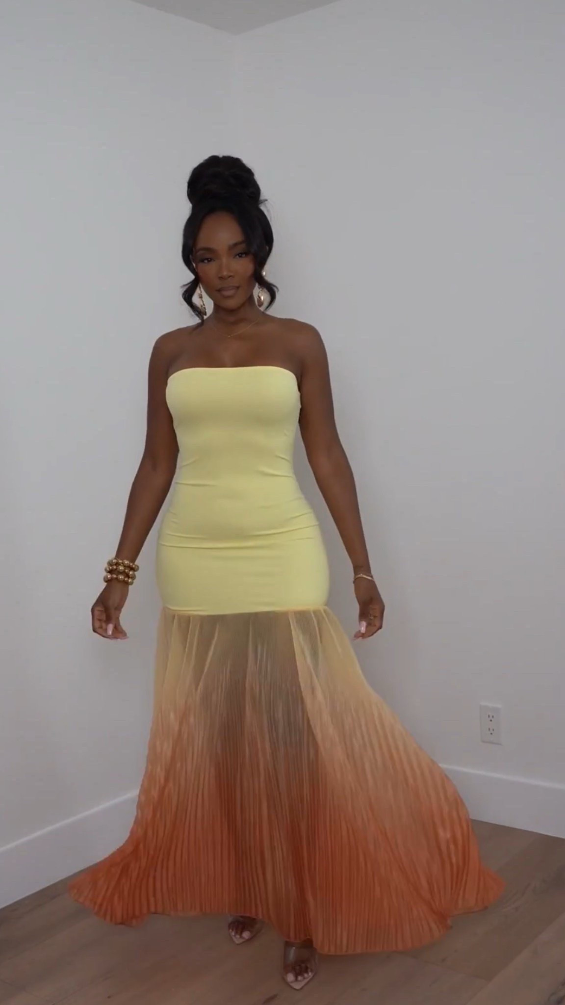 Sunshine in a dress 💛💛

Size small  I’m 5’4 | 140lbs | 36D -27 -40   IG & YT: kirasfashionfinds TT: kiraabboud  #Outfitinspiration #fashionstyle #outfitideas #spring #springfashion #simpleoutfit #summer #momoutfit #casualoutfit #streetwear 

#MidsizeFashion #PlusSizeFashion #PetiteFashion #Petite #PlusSize #BlackWoman #MensOutfits #Size14 #TallWomenFashion #DressJeans #Sandals #WorkOutfit #Dresses #CountryConcertOutfit #Shoes #DateNightOutfit #Workwear #TrenchCoat 