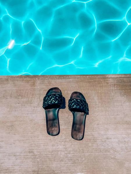 Black woven sandals under $30 from Walmart

Summer sandals, resort wear, black sandals 

#LTKFindsUnder50 #LTKShoeCrush #LTKSwim