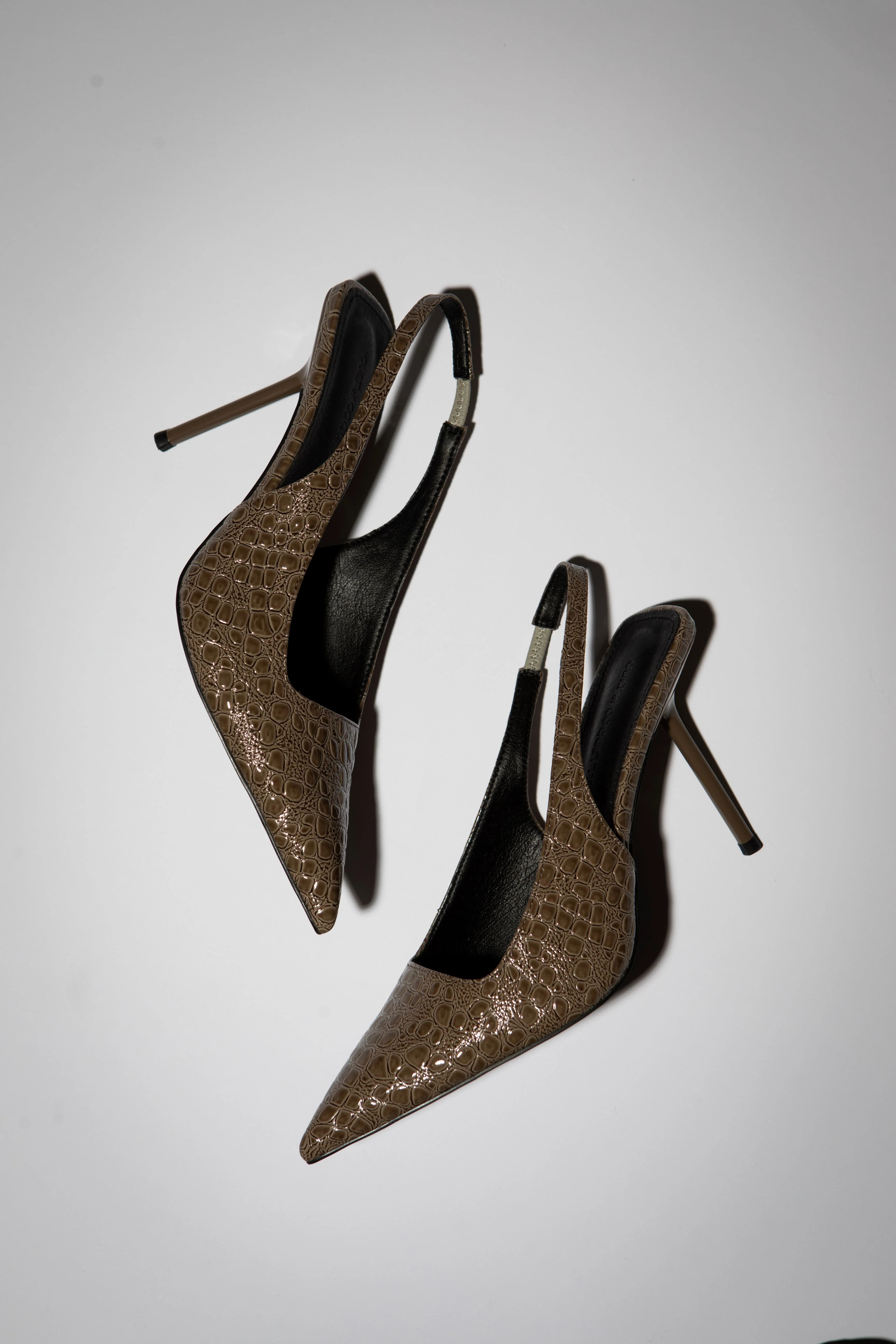 Elsa Slingback Pump Taupe Croc Patent 100 mm | CULT OF COQUETTE