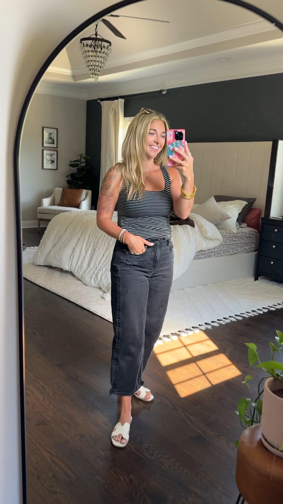 Medium in top and 4 in denim 🖤

#LTKStyleTip #LTKFindsUnder50 #LTKSeasonal