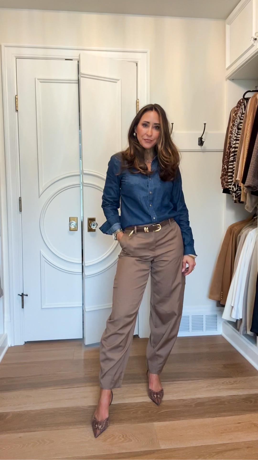 Simple. Comfortable. Put together.

Zara pants size small 1608/036/973

Elevated casual
Basics
Easy outfit 
5 second grwm
Last minute 
Running late

#LTKgrwm #LTKmomlife #LTKOver40