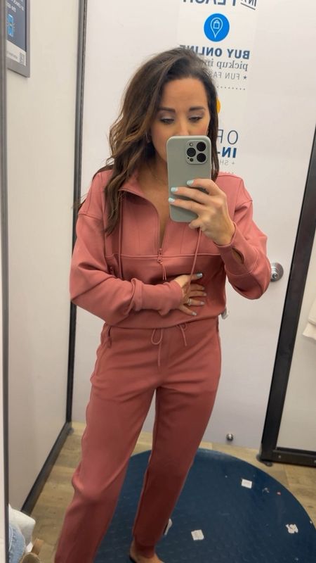 The BEST old navy set is 30% off for Presidents’ Day! And this is literally the perfect color for spring! Can be worn together or separate! I’m in a small in both pieces! 

#LTKmidsize #LTKsalealert #LTKfindsunder50
