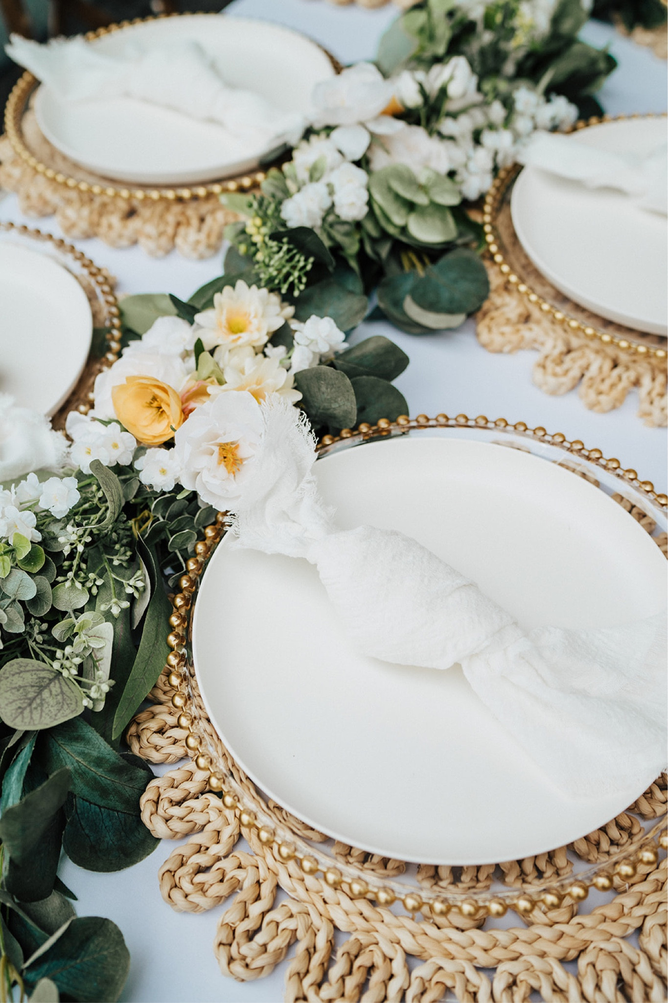 Winnie the Pooh baby shower tablescape must haves #winniethepooh #winniethepoohbabyshower #winnietgepoohplacesetting #tablescape

#LTKfindsunder50 #LTKparties #LTKfamily