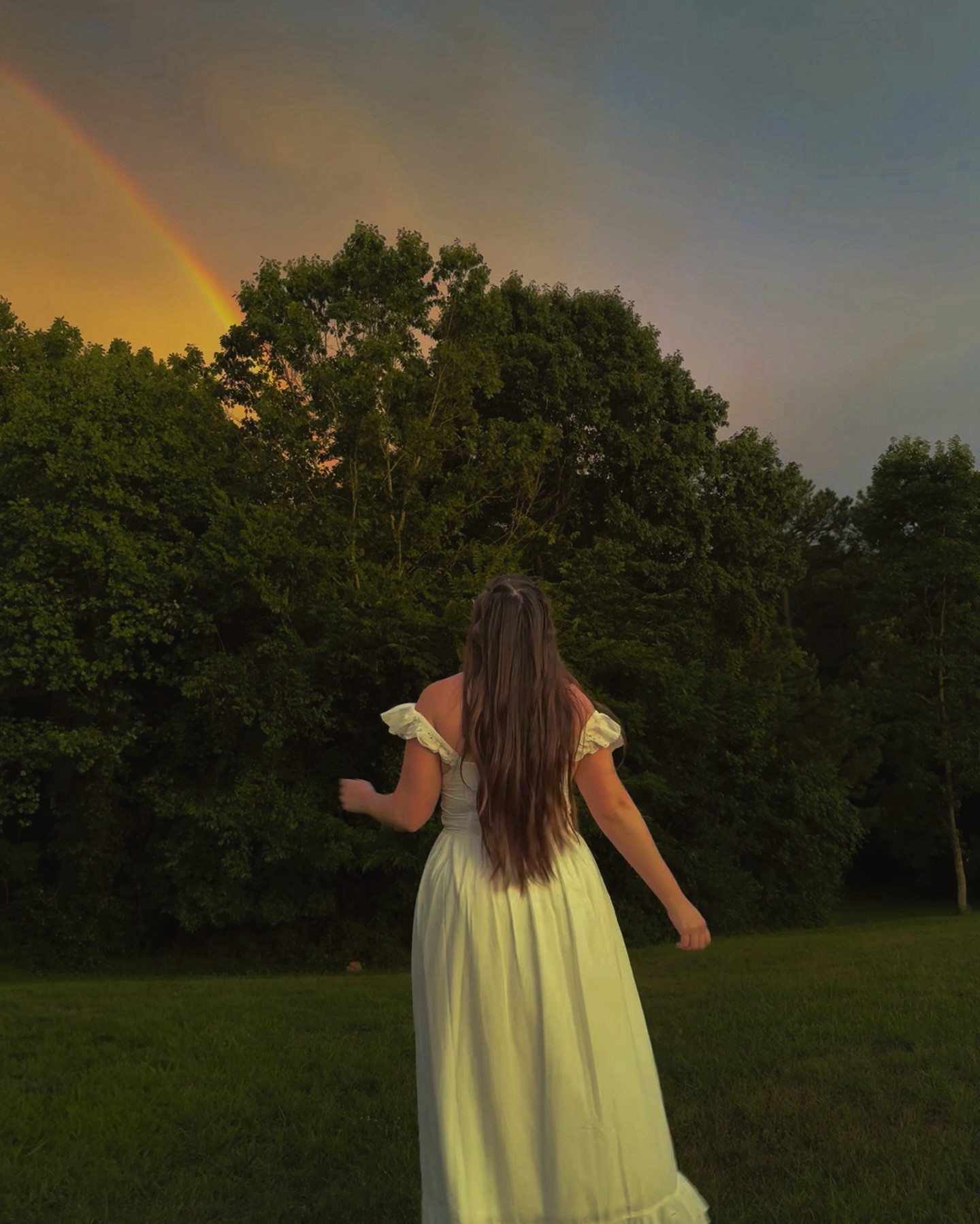 The scariest thing I’ve ever done is decide to live for myself. Growing up, I was always the one people excepted would do something big. And while it’s an honor to have so much faith put in me, it also lead to me making decisions about my life based on if it would make others happy with or proud of me.
✨
To be completely honest, I think this is what lead to my recent identity crisis. For the first time, I realized I needed to start making decisions about my life for myself. Not because they would make me “look successful” or prove that I could live up to people’s expectations of me. I needed to make decisions because they fueled my passion, creativity and happiness.
✨
This journey I’m on has been difficult, and I can’t tell you how many times I’ve questioned my own judgement in the last month. But it’s also been so full of joy. Choosing myself has allowed me to flourish in my creativity, really evaluate what brings me joy, and reflect on what I want my life to look like.
✨
For all of you who are also searching for something, take heart and remain hopeful. Trust your instincts and follow your joy. I heard someone say once, “If you’re really passionate about something, but it also scares the hell out of you, run as hard as you can towards it.”
✨
I’ll see you at the finish line, friends. 💕
✨
✨
✨
#ootd #rainbow #mentalhealth #growth #growing #quarterlifecrisis #whimsicalfashion #cottagecore #nature #followyourdreams #chasingyourdreams