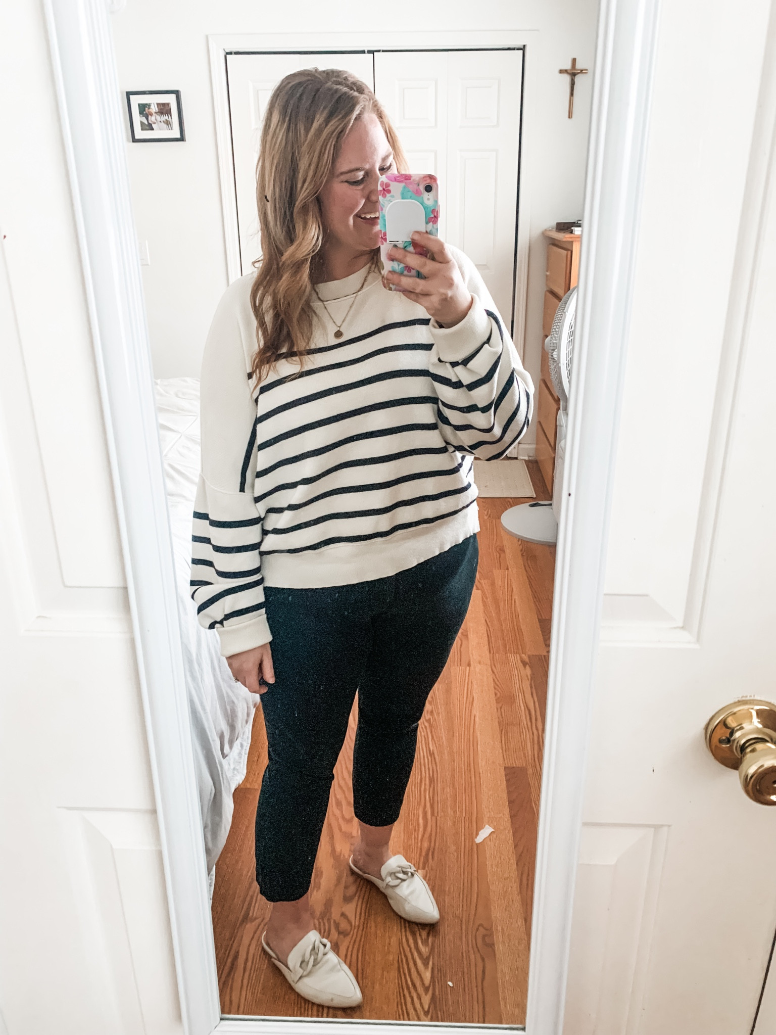 Teacher outfit 
Striped sweater
Old Navy pixie pants
Mules 

#LTKmidsize #LTKshoecrush #LTKworkwear