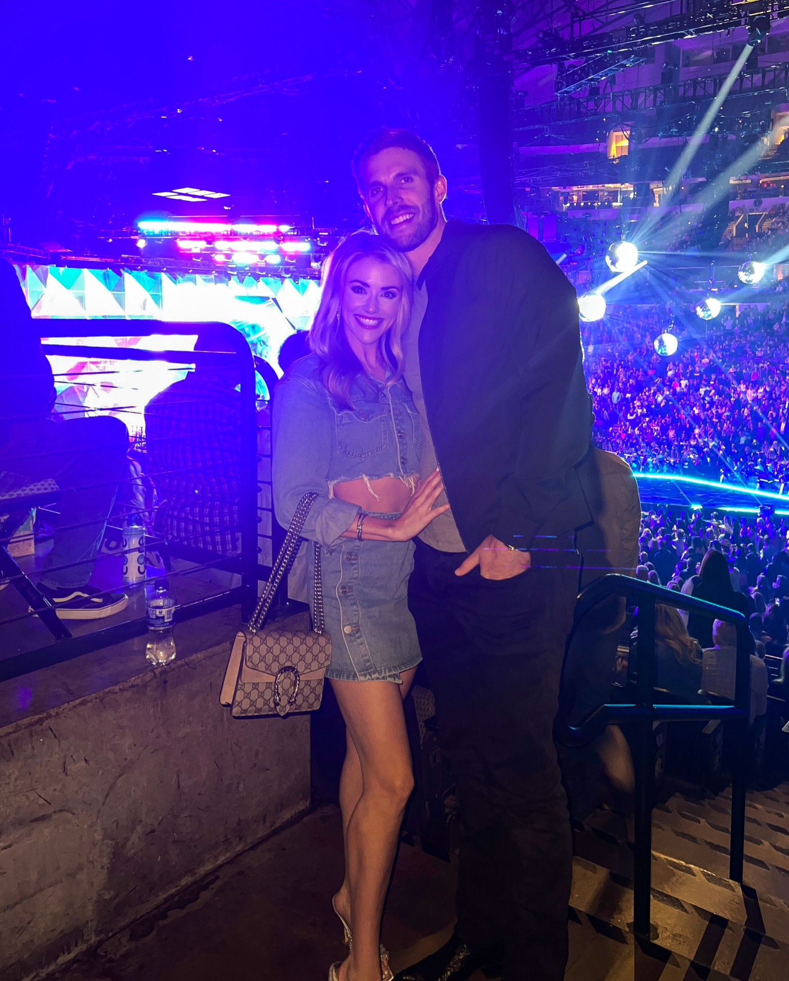 Rhinestone heels
Sparkle earrings 
Amazon 
Jean dress 
Under 100 
Superdown 
Revolve 


#LTKstyletip #LTKunder100 #LTKunder50