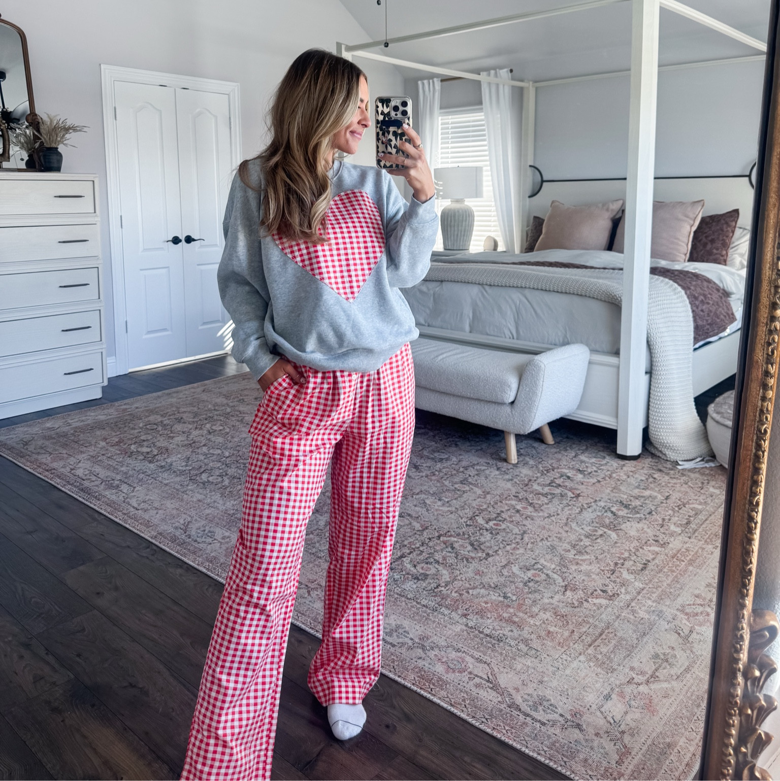 Small in the top & bottom 