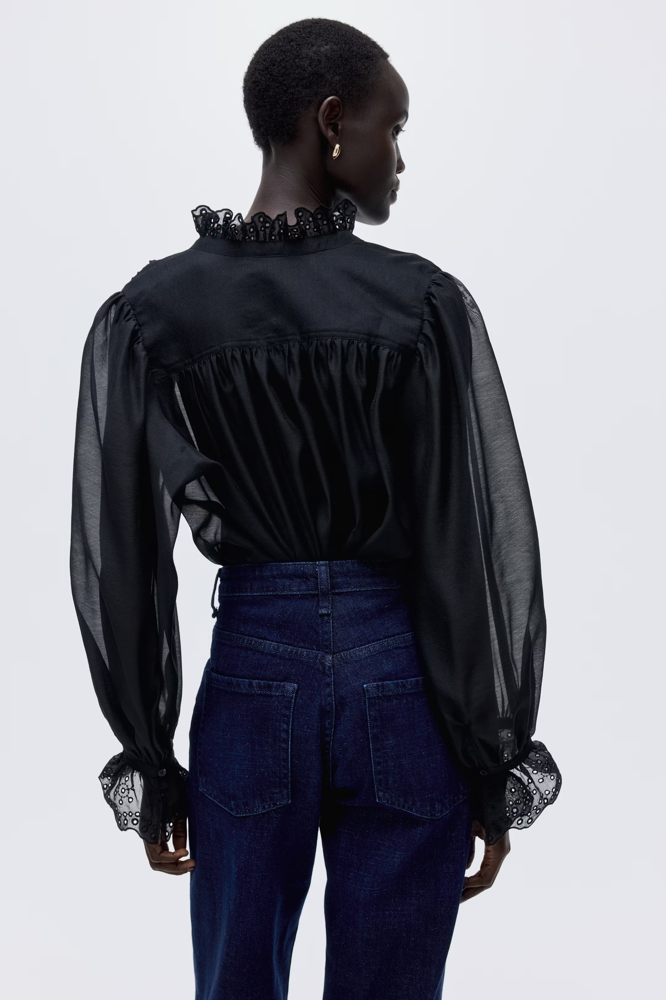 Broderie anglaise-detail blouse | H&M (UK, MY, IN, SG, PH, TW, HK)