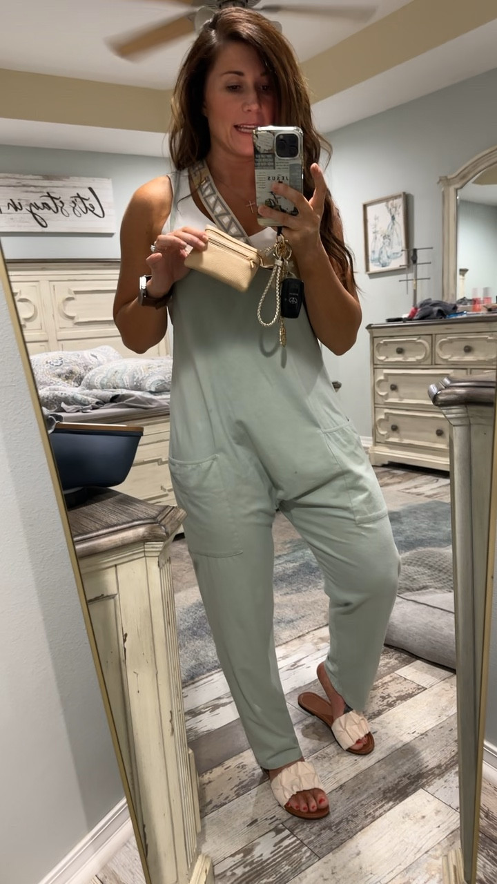 Love this strap and this jumpsuit! 

#LTKStyleTip #LTKMidsize #LTKPetite