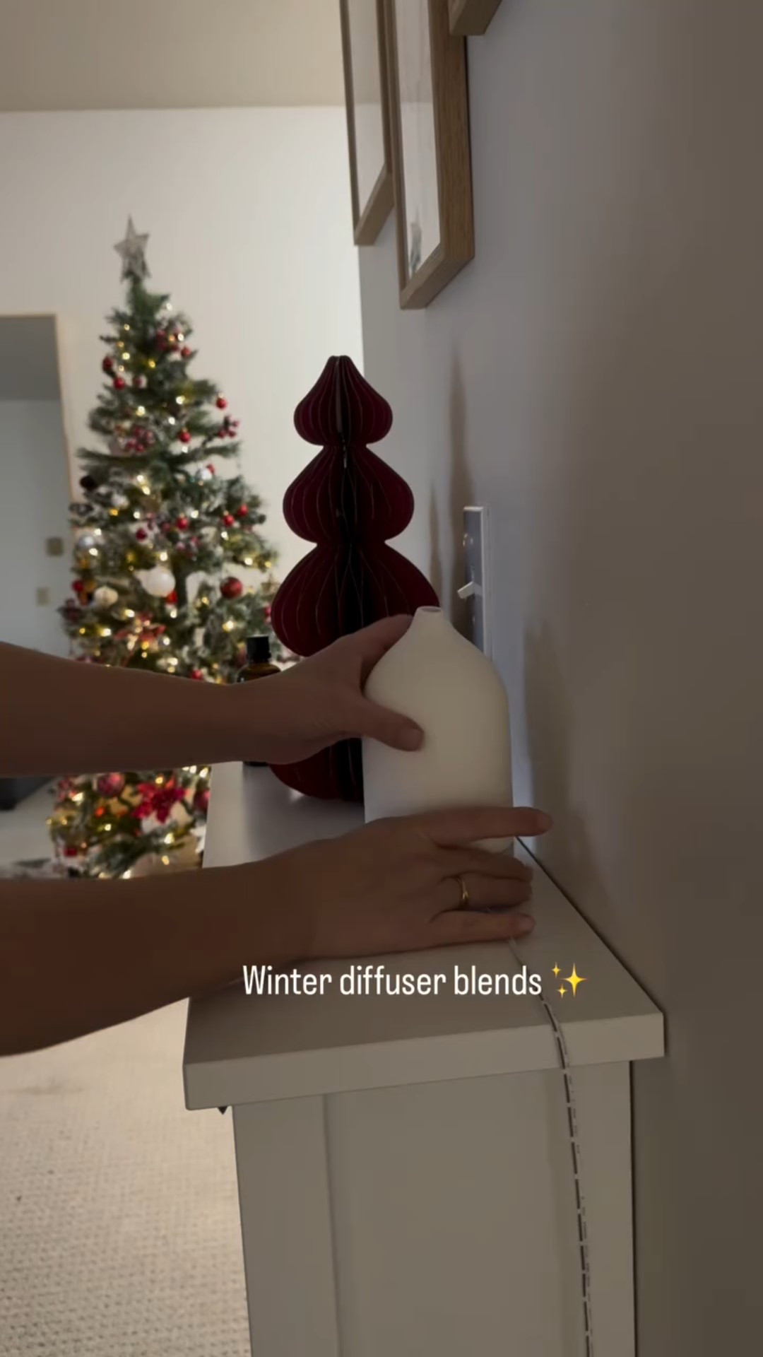 Winter diffuser blends for a cozy holiday home 🎄

• Winter Citrus Glow
Orange · Clove · Cinnamon

• Evergreen Holiday
Fir Needle · Pine · Cedarwood

• Cozy Winter Night
Vanilla · Bergamot · Sandalwood

Save for later & make your home smell like the holidays ✨

#holidayhome #wintervibes #cozyhome #essentialoils #homedecor#LTKHoliday

#LTKSeasonal #LTKHome