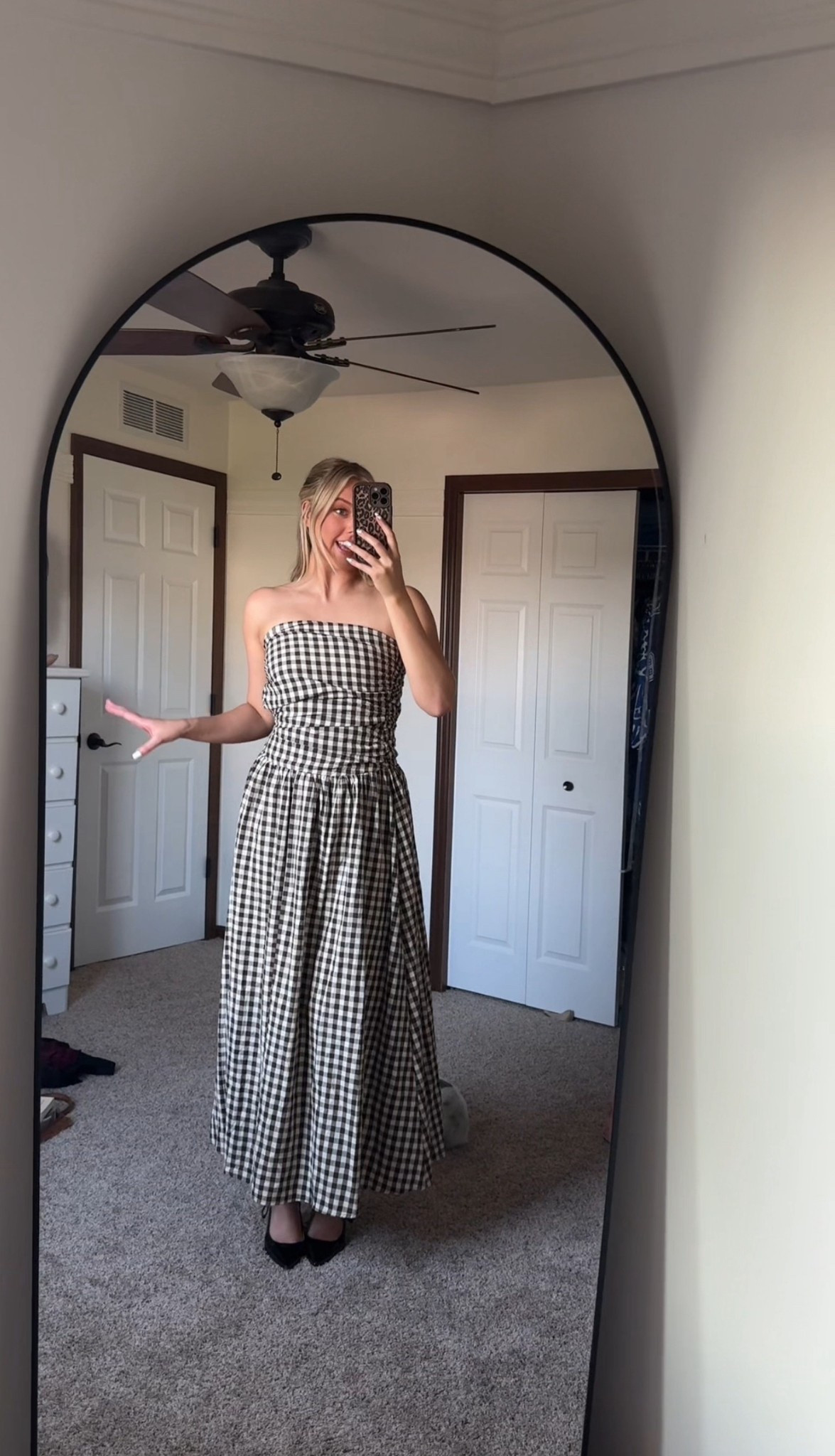 Peppermayo Carmel Maxi Dress 🤎  US size 4 | Checkered Fall Fashion Brown

#LTKWedding #LTKSeasonal #LTKTall