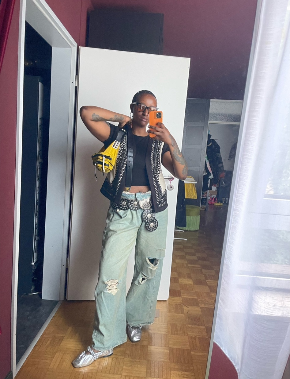 it’s all about funky stuff 🍒 @urbanoutfitters 

#LTKunder50 #LTKstyletip #LTKeurope