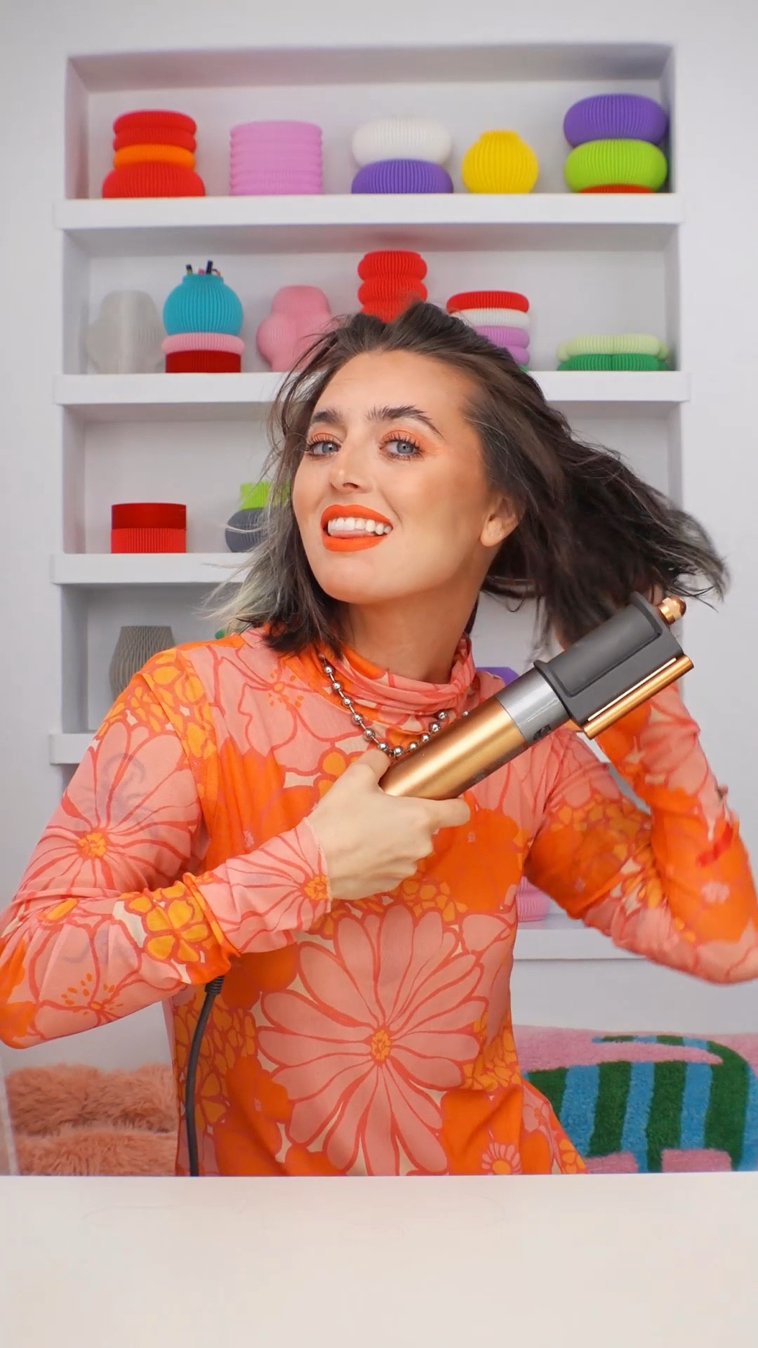 giving my short bob a quick and easy ✨curl✨ if you struggle with normal hair dryers and hate having multiple hot tools, I can’t recommend the Dyson airwrap more! It’s my favorite hair tool, I use it every time I get ready! (I’m not getting paid to say this fyi lol I just REALLY love this thing!!) My hair is a huge insecurity for me and having a good hair day really makes a difference 😘

#dyson #airwrap #dysonhair #hair #hairtutorial #hairideas #hairtransformation #shorthair #shorthairstyle #bobhair