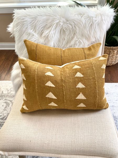 Spring has officially sprung and I can't contain my excitement! 🌷🌸🌼 Bring all the fresh textures and colors into your home with our custom throw pillows. Trust me, your space will thank you! 💛😍 #bringonspring #homedecor #custompillows 

#LTKFind #LTKhome