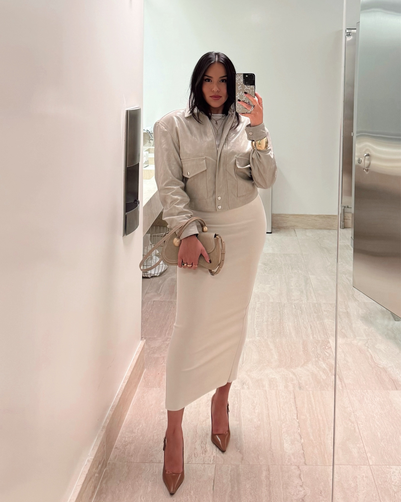 Fall weather palette look 🤎🤍

#LTKStyleTip #LTKItBag #LTKSeasonal