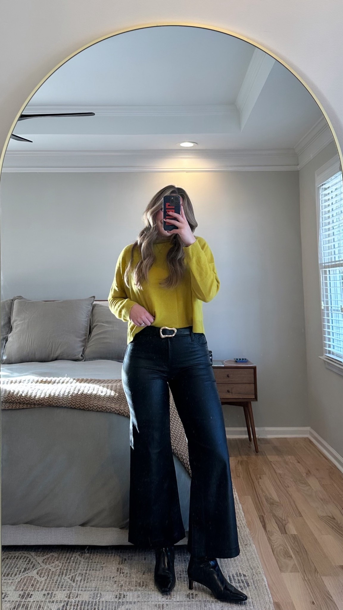 Jeans: 4 (stretchy, can size down) 

#LTKootd #LTKFindsUnder100 #LTKSeasonal