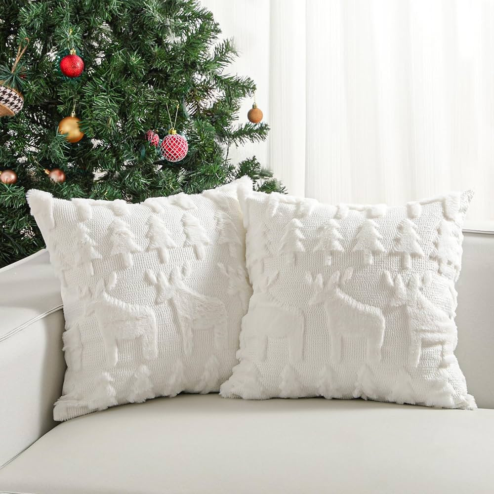 Lewondr Christmas Throw Pillow Cover 18x18, Set of 2 Super Soft Faux Fur Pillow Covers Velvet 3D ... | Amazon (US)